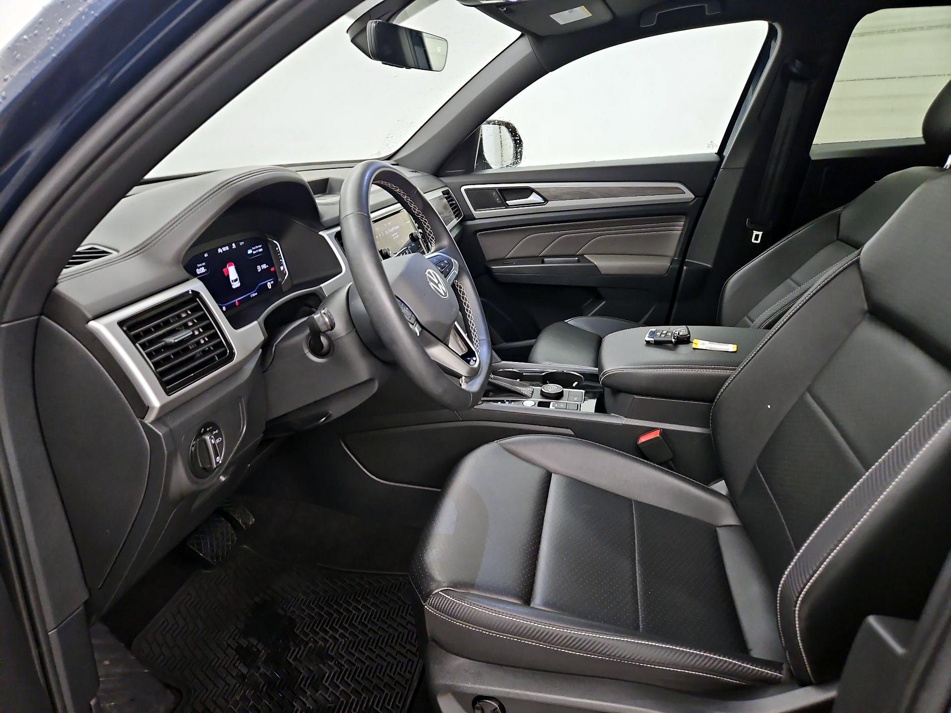 Thumbnail: 2022 Volkswagen Atlas - 11