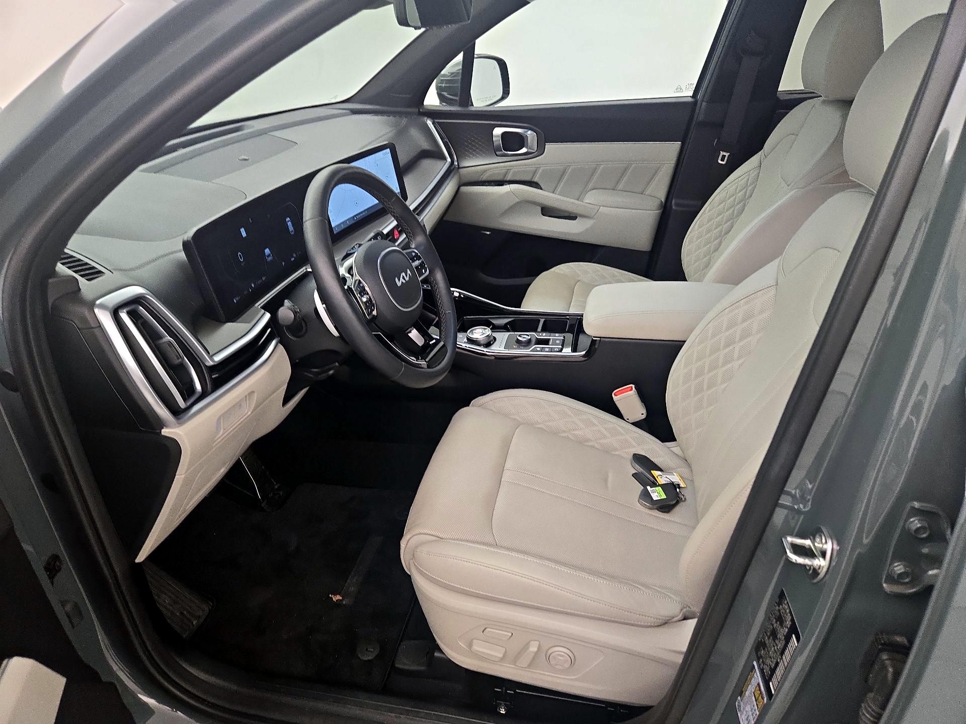 Thumbnail: 2025 Kia Sorento - 11