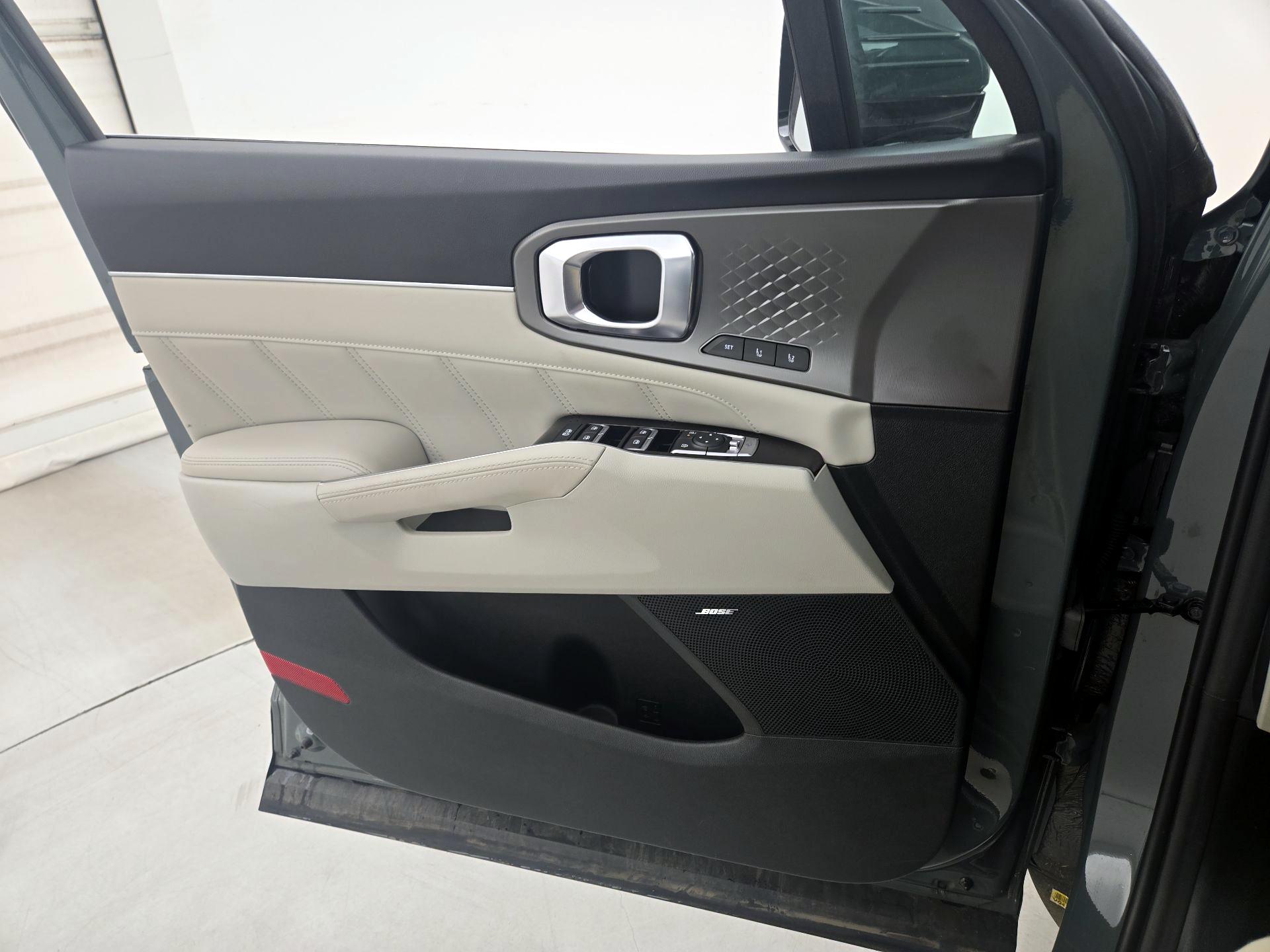 Thumbnail: 2025 Kia Sorento - 12