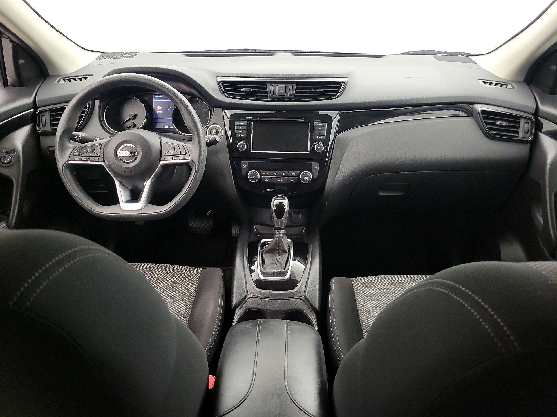 Thumbnail: 2019 Nissan Rogue Sport - 9