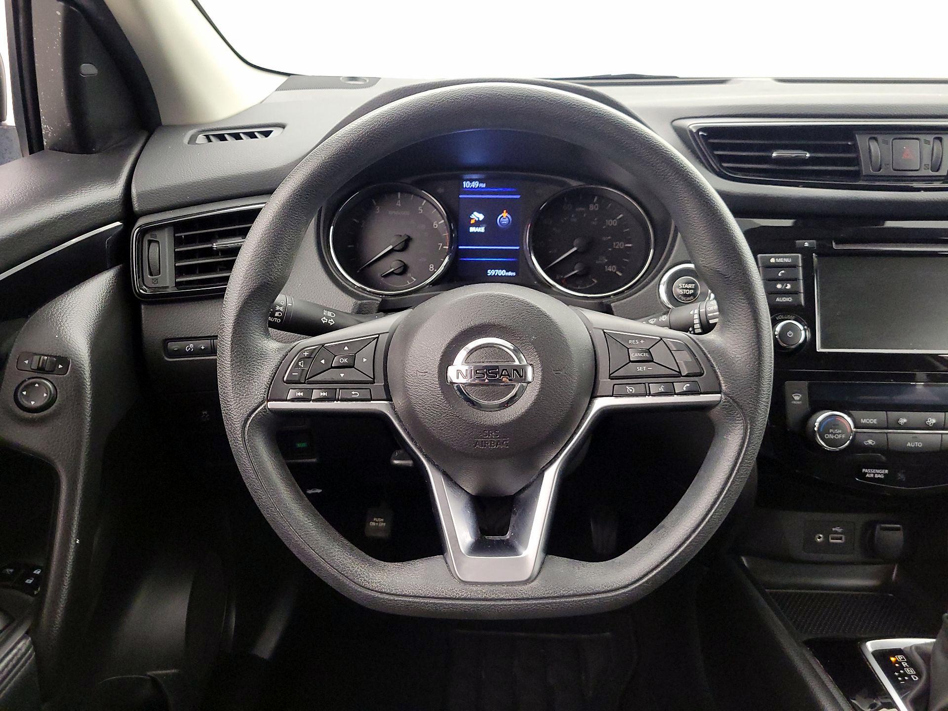 Thumbnail: 2019 Nissan Rogue Sport - 10