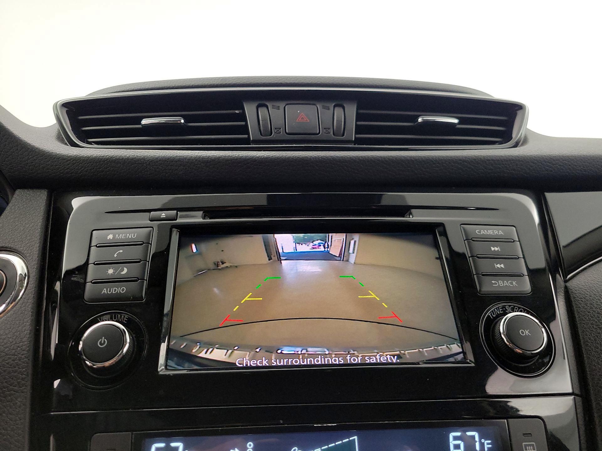 Thumbnail: 2019 Nissan Rogue Sport - 14