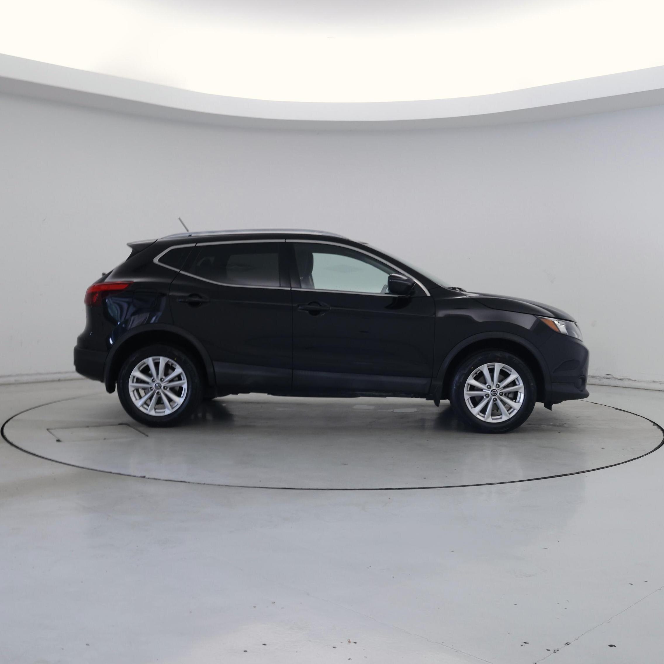 Thumbnail: 2019 Nissan Rogue Sport - 7