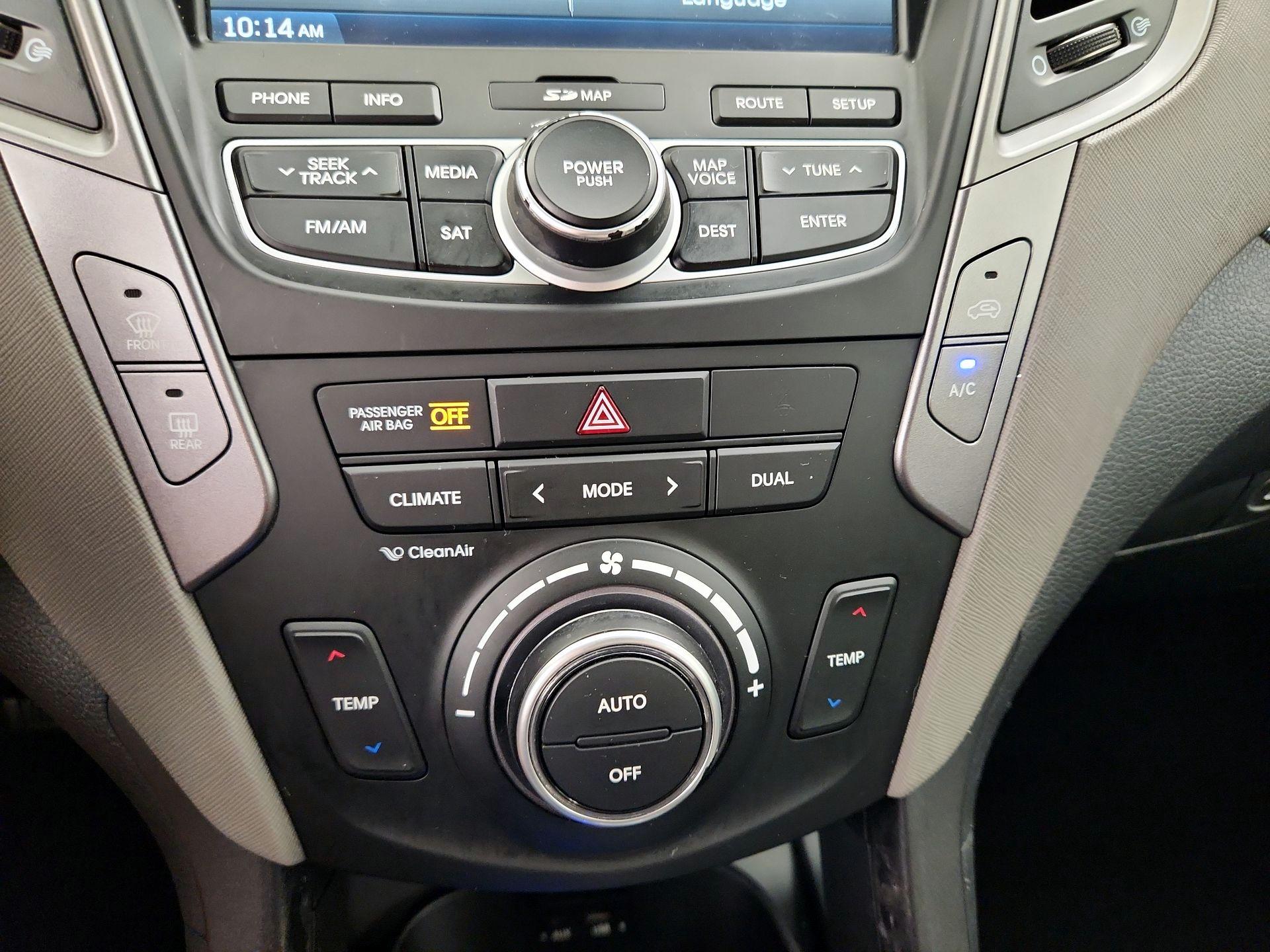 Thumbnail: 2014 Hyundai Santa Fe - 15