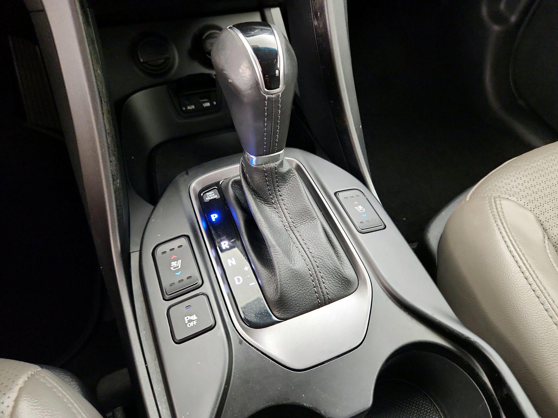 Thumbnail: 2014 Hyundai Santa Fe - 16