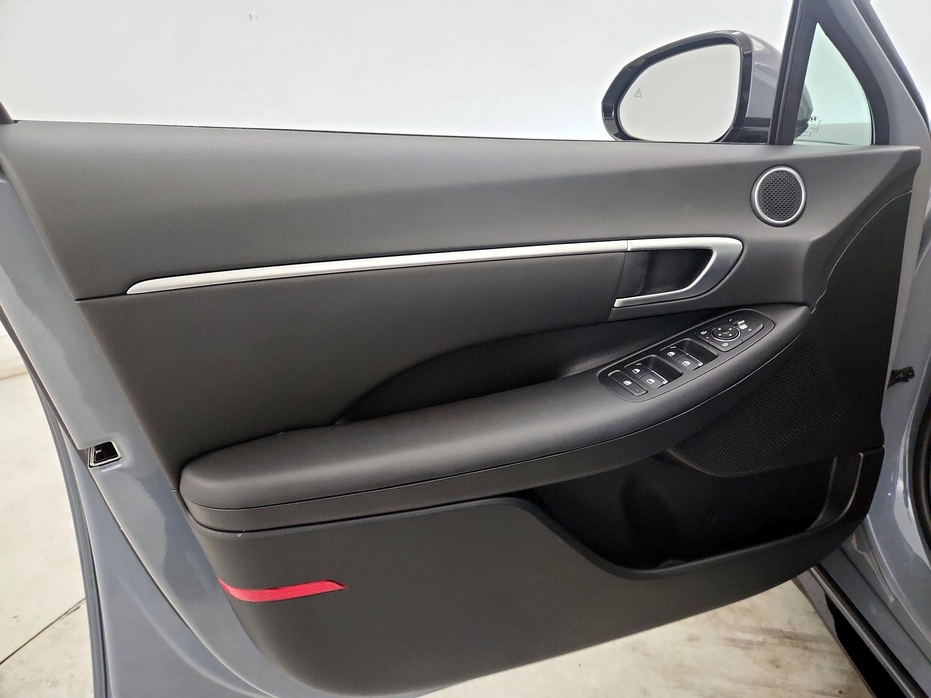 Thumbnail: 2024 Hyundai Sonata - 12