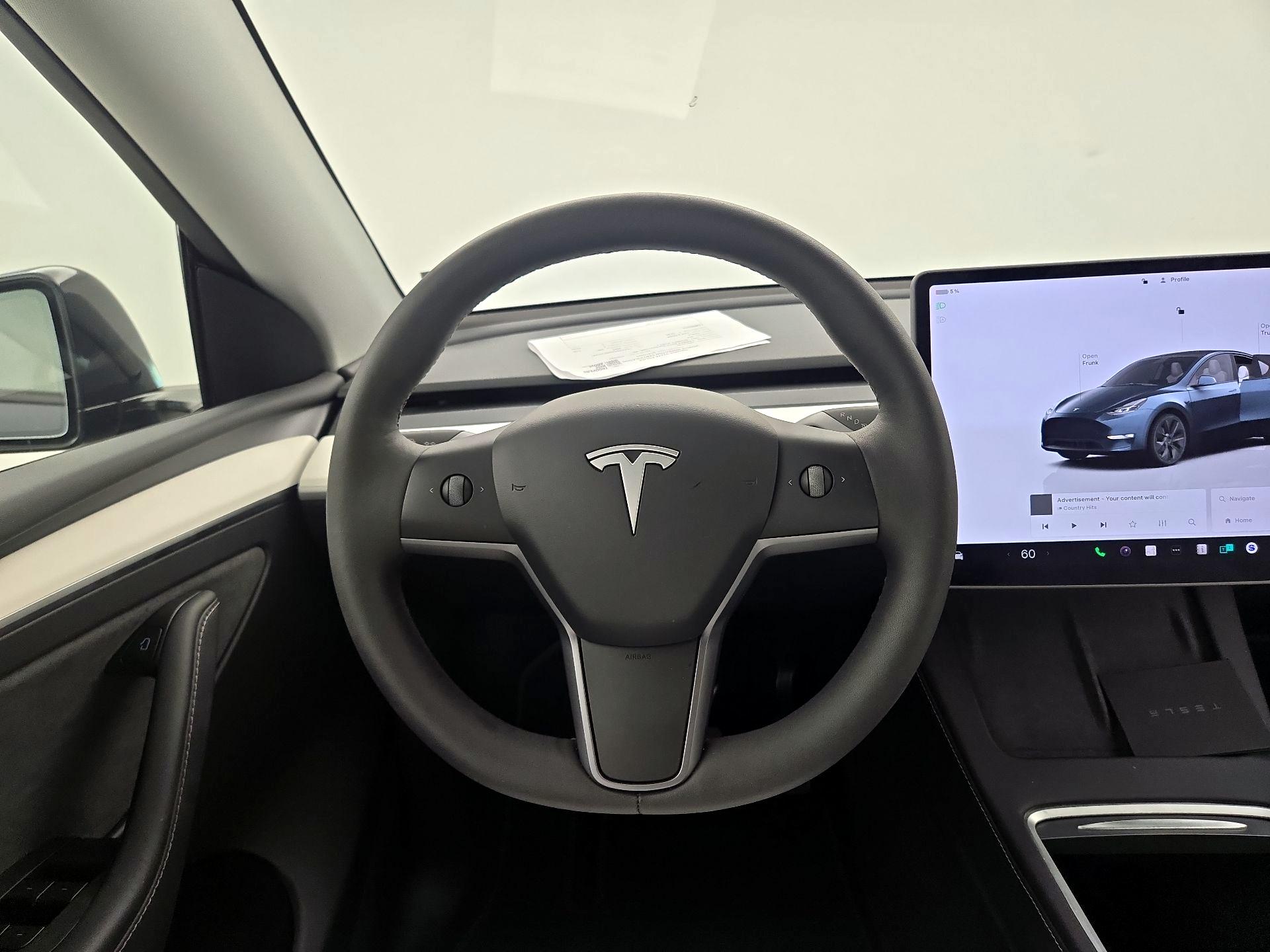 Thumbnail: 2025 Tesla Model Y - 10