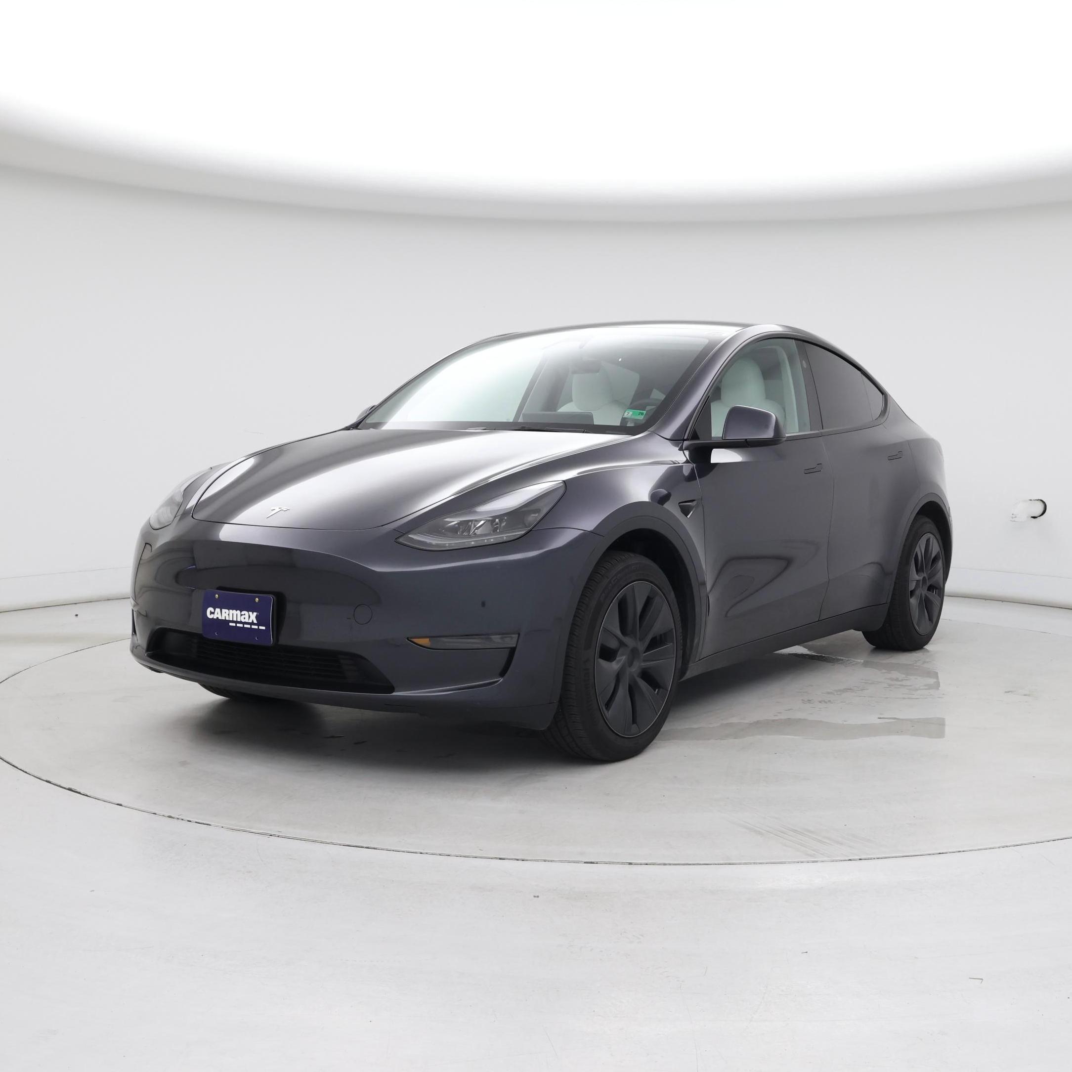 Thumbnail: 2025 Tesla Model Y - 4
