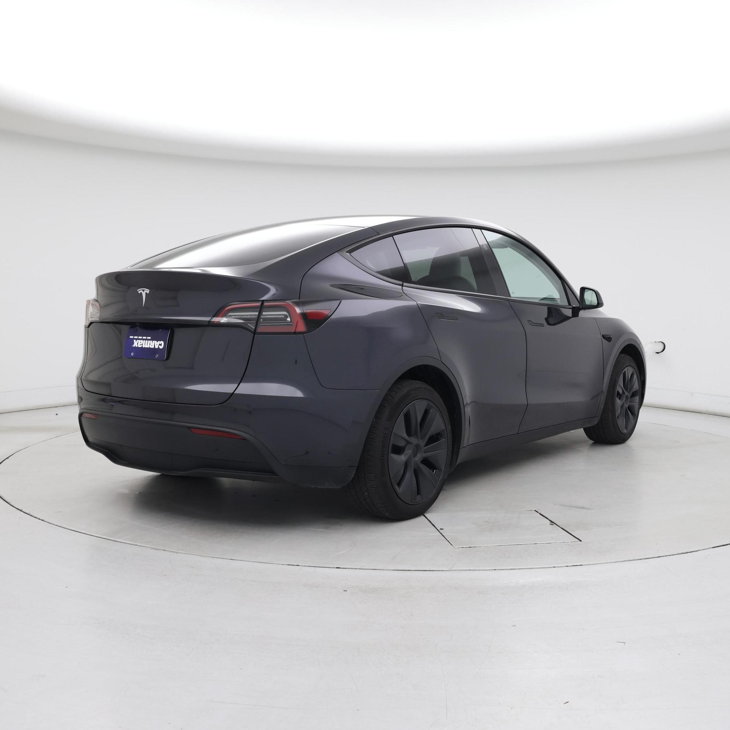 Thumbnail: 2025 Tesla Model Y - 8