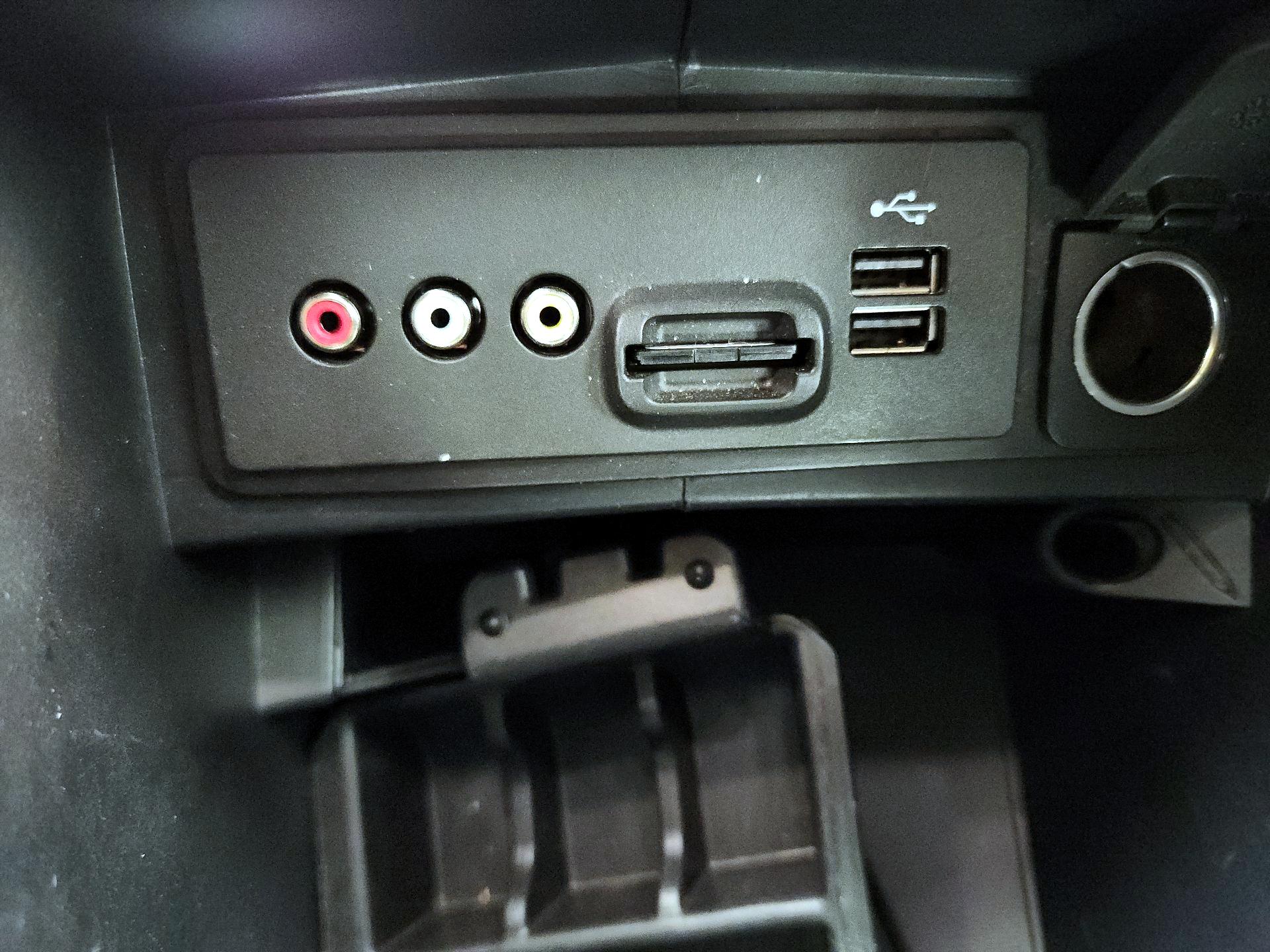 Thumbnail: 2014 Ford Fusion - 19