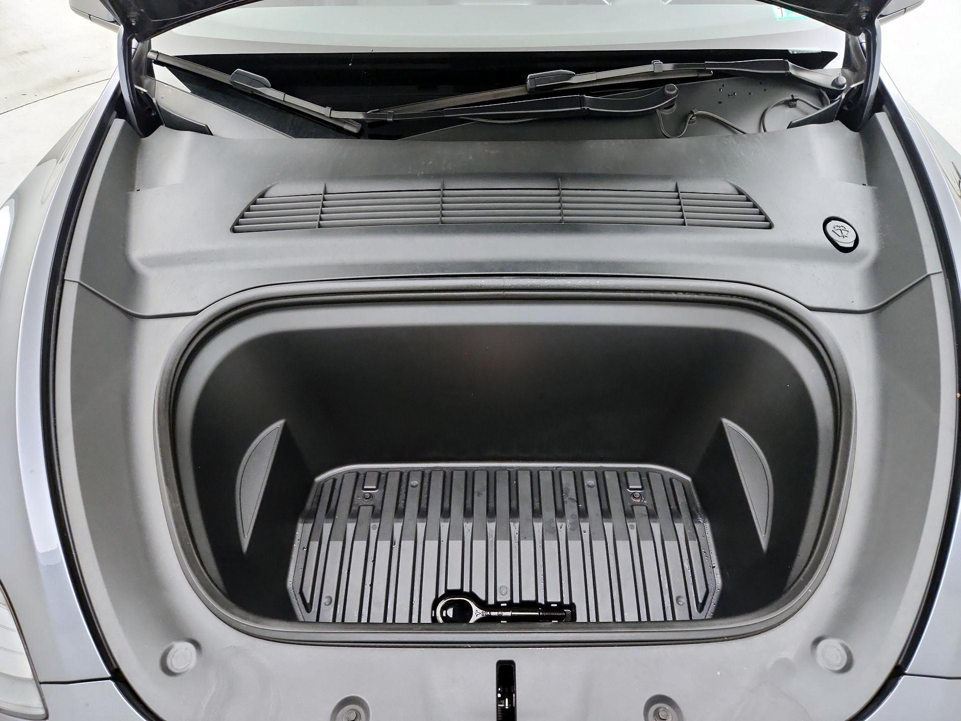 Thumbnail: 2022 Tesla Model Y - 20