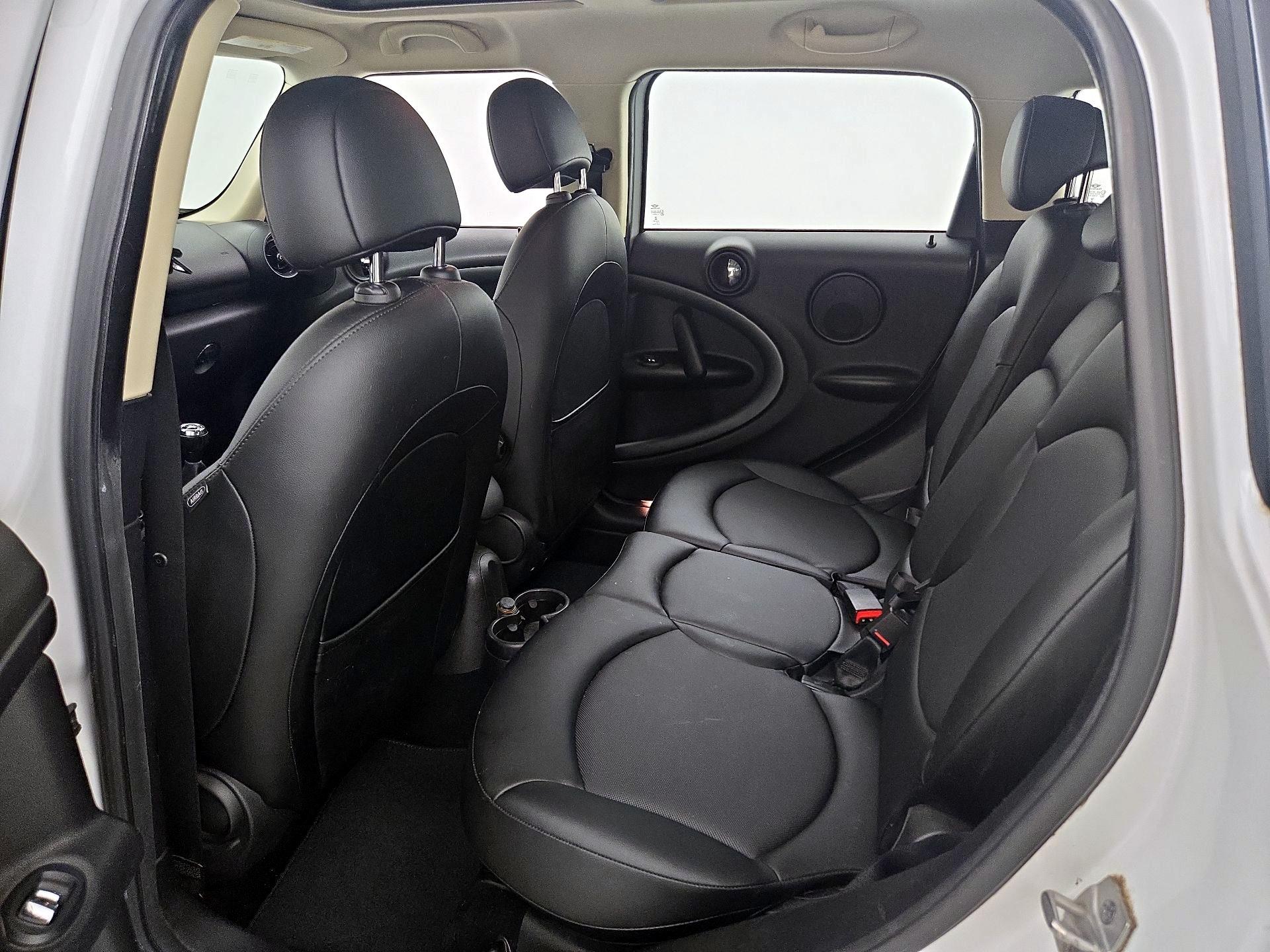 Thumbnail: 2015 MINI Cooper Countryman - 18