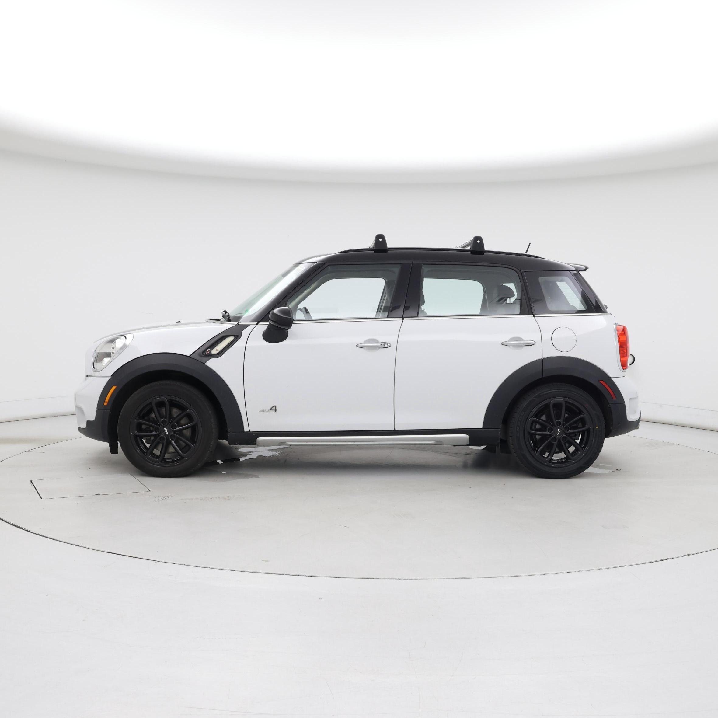Thumbnail: 2015 MINI Cooper Countryman - 3