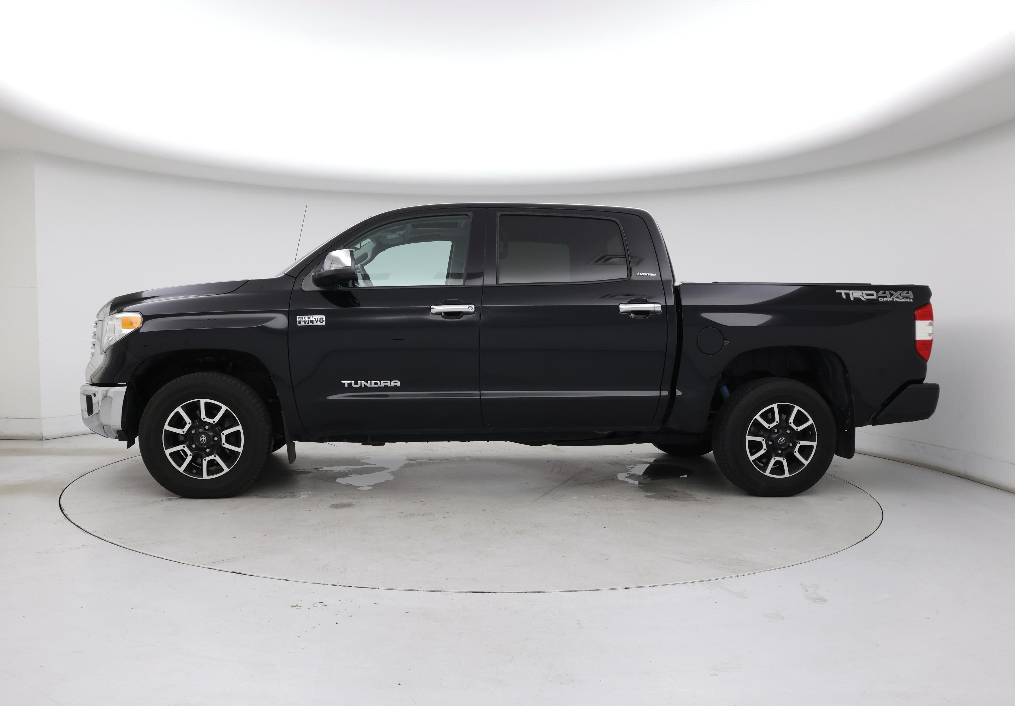 Thumbnail: 2017 Toyota Tundra - 3