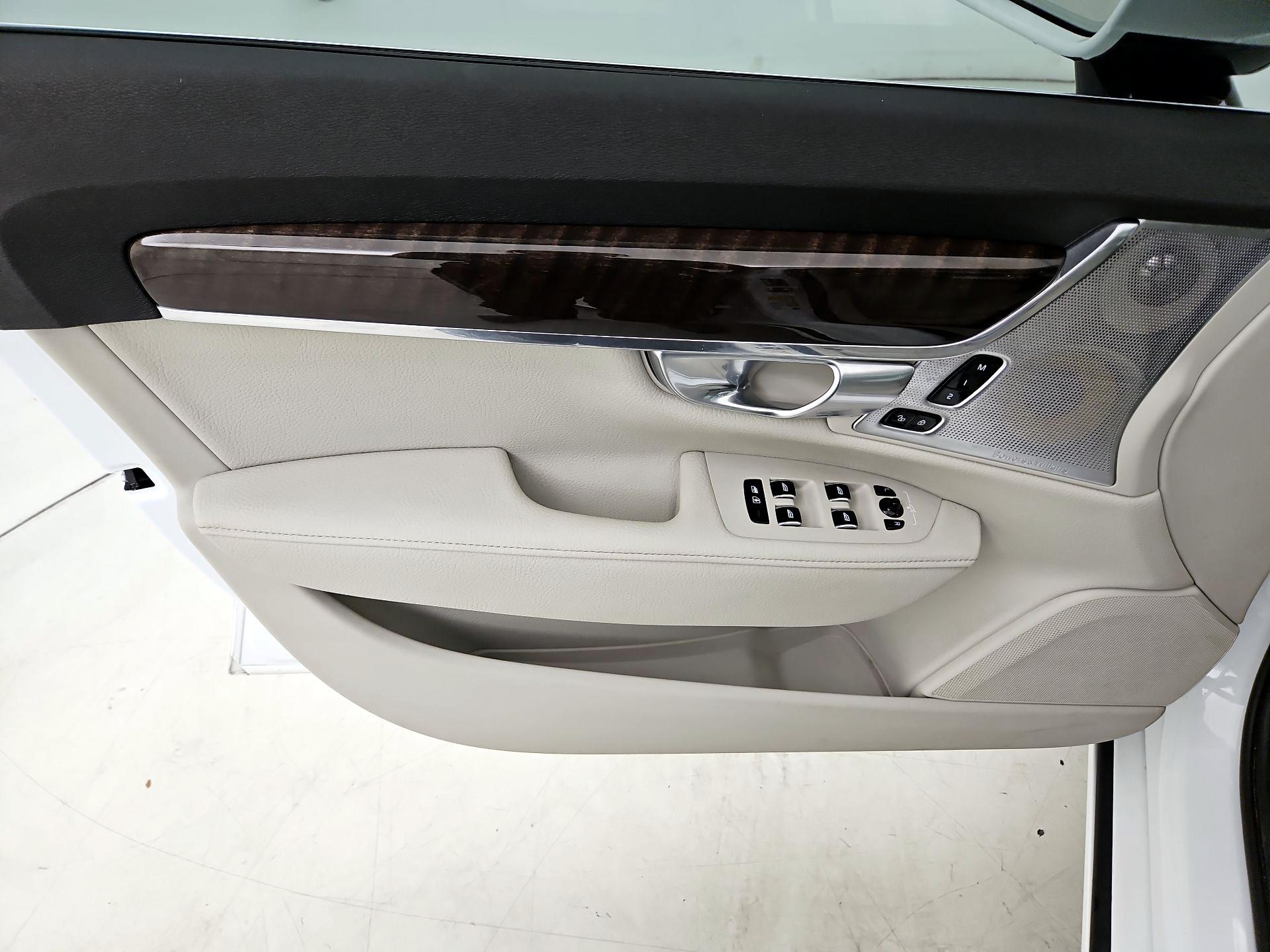 Thumbnail: 2018 Volvo S90 - 12