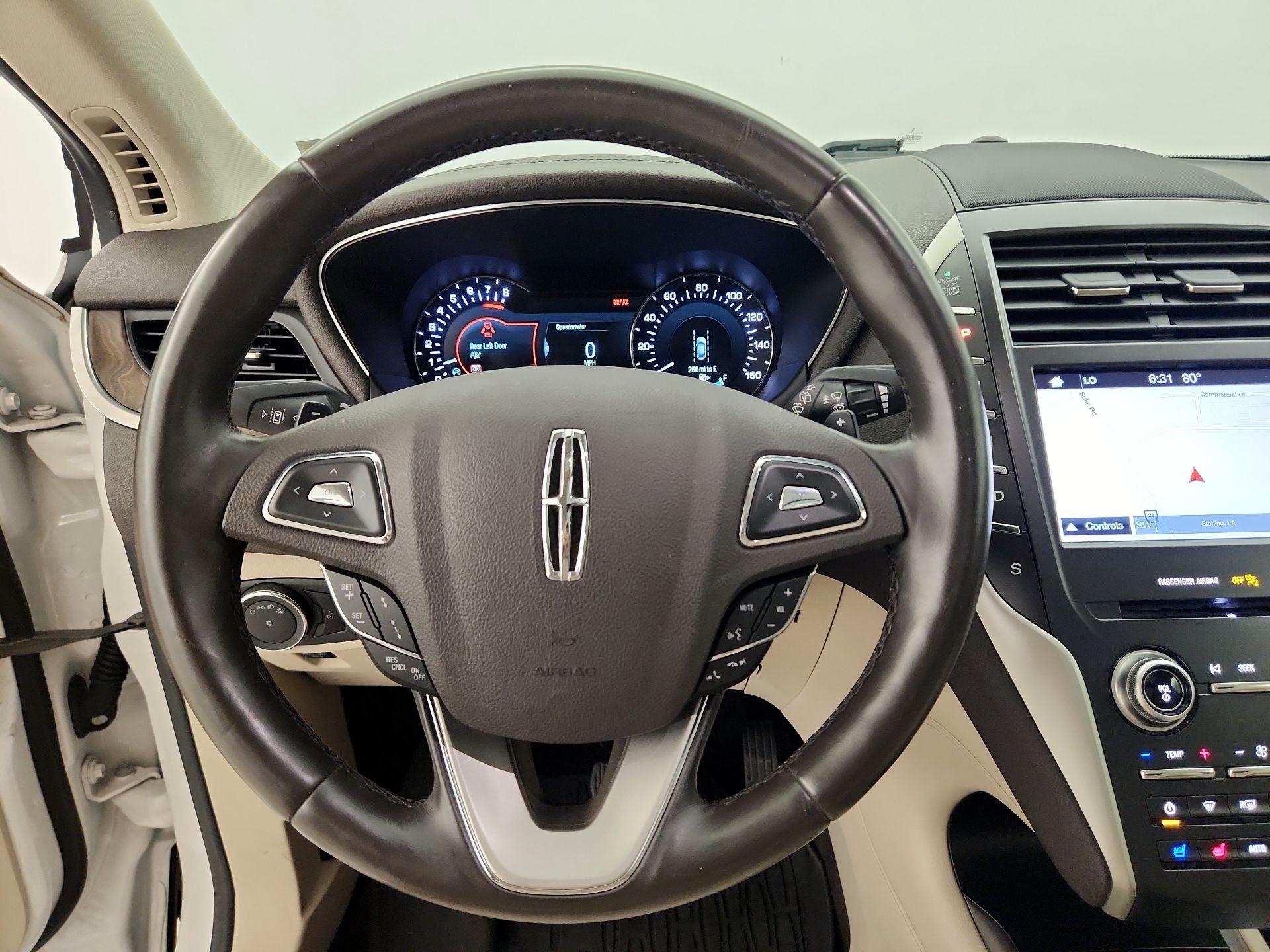 Thumbnail: 2019 Lincoln MKC - 10