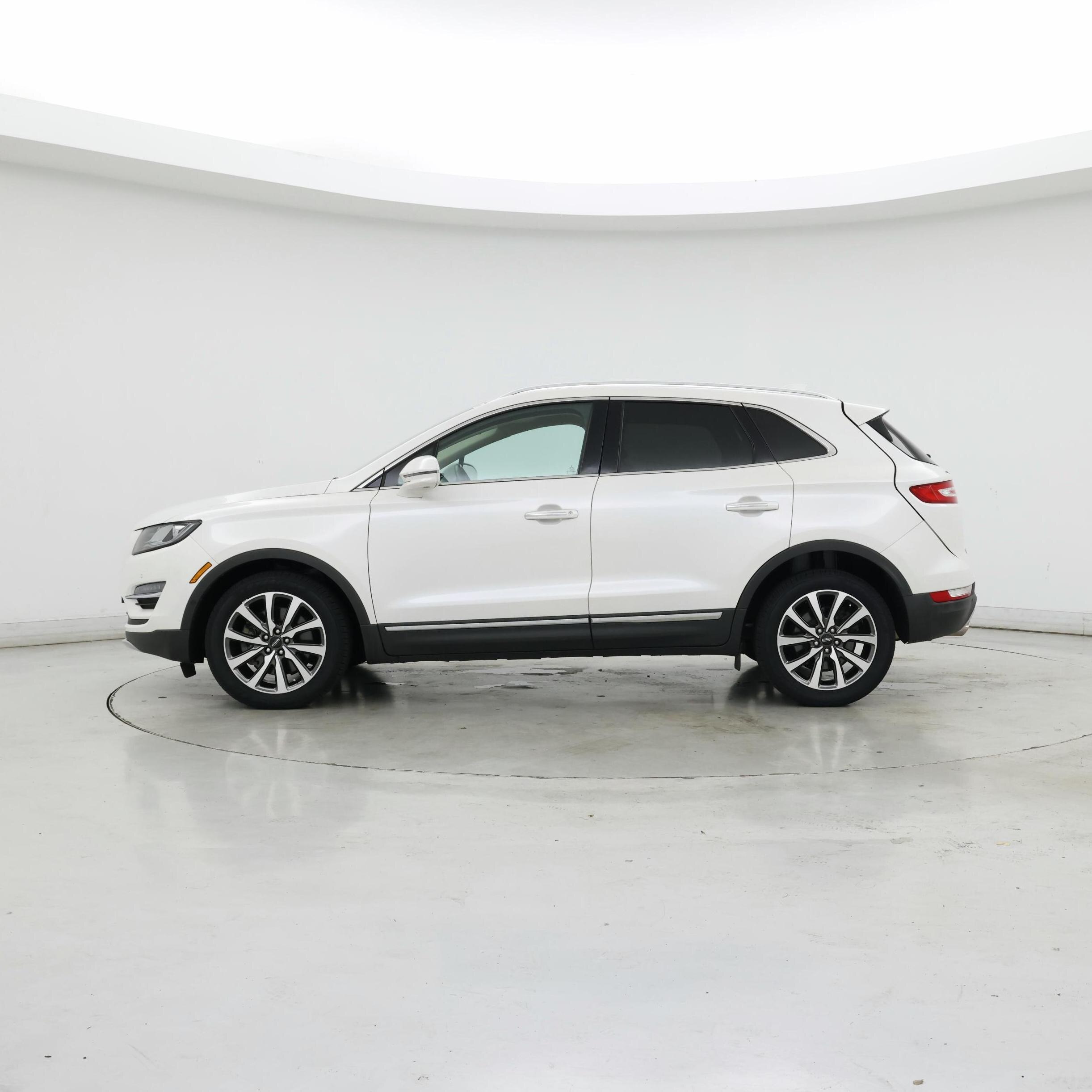 Thumbnail: 2019 Lincoln MKC - 3