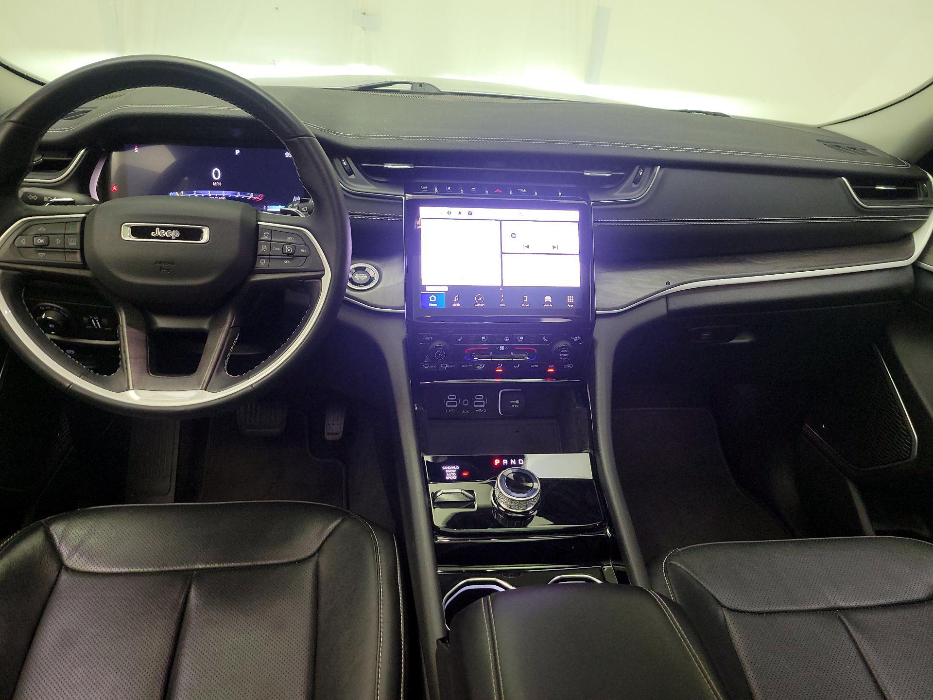 Thumbnail: 2022 Jeep Grand Cherokee - 9