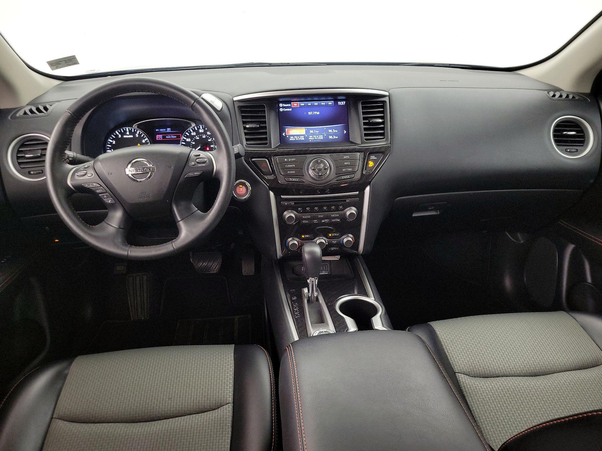 Thumbnail: 2020 Nissan Pathfinder - 9