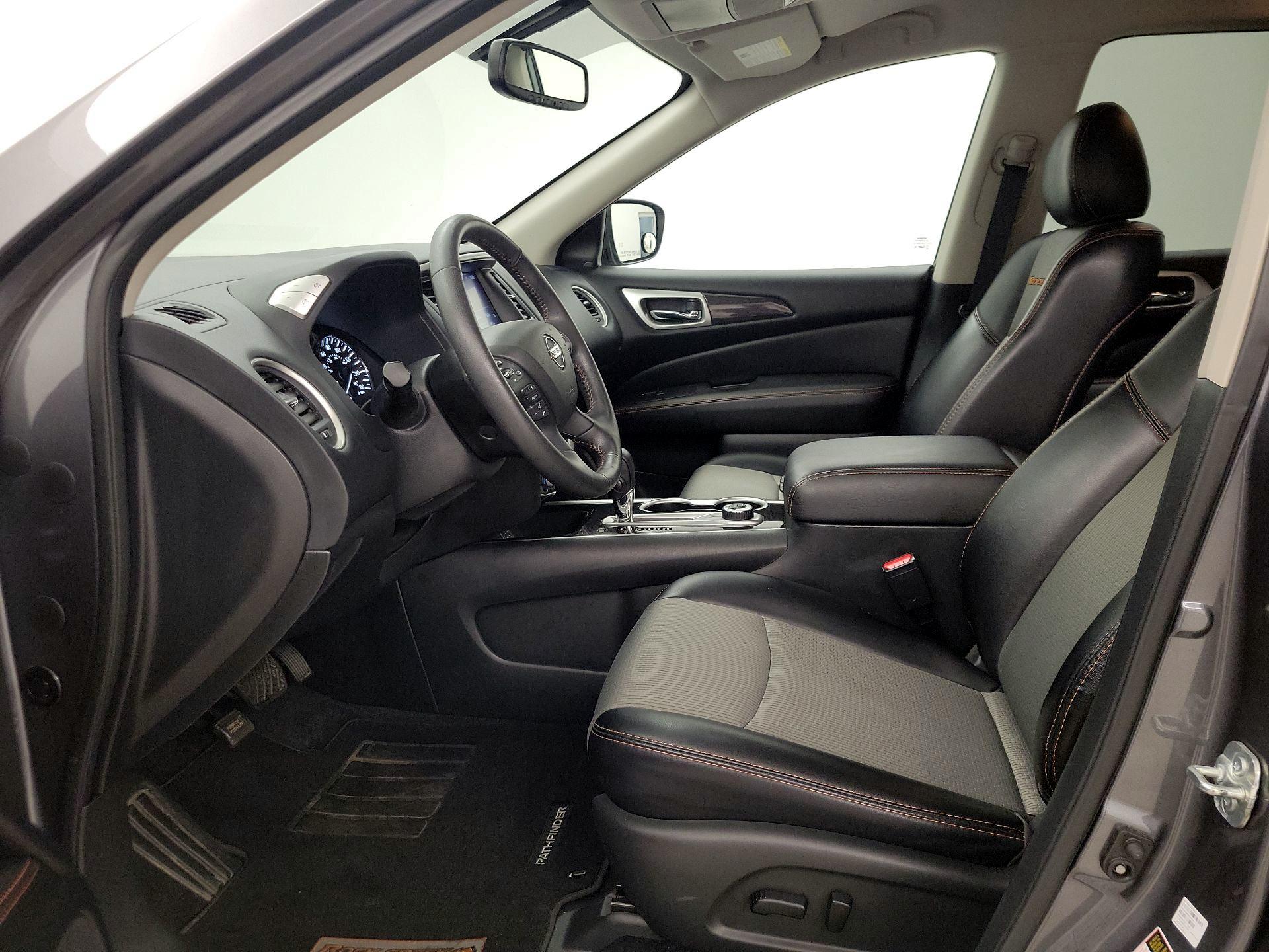 Thumbnail: 2020 Nissan Pathfinder - 11