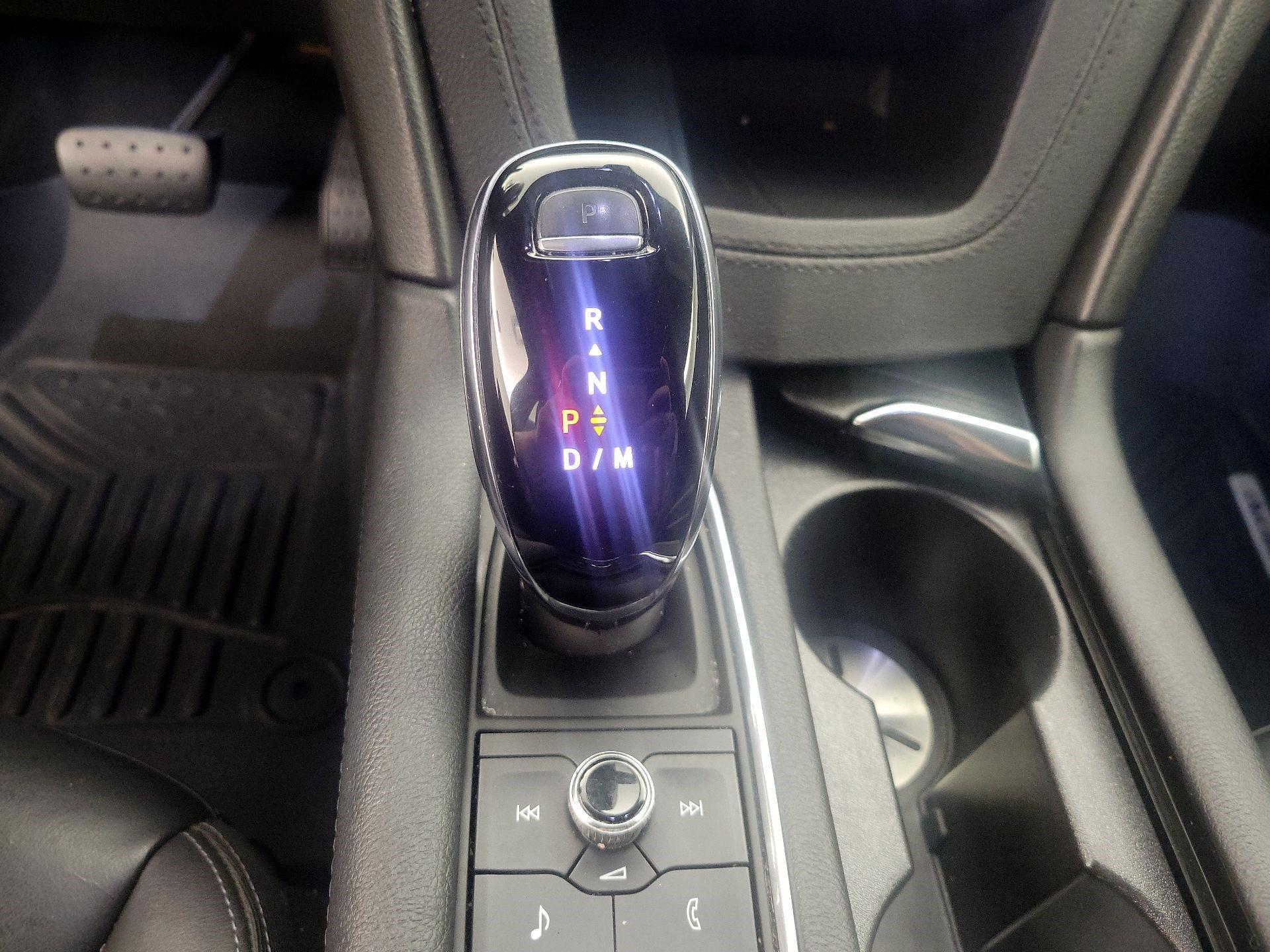 Thumbnail: 2020 Cadillac XT5 - 17