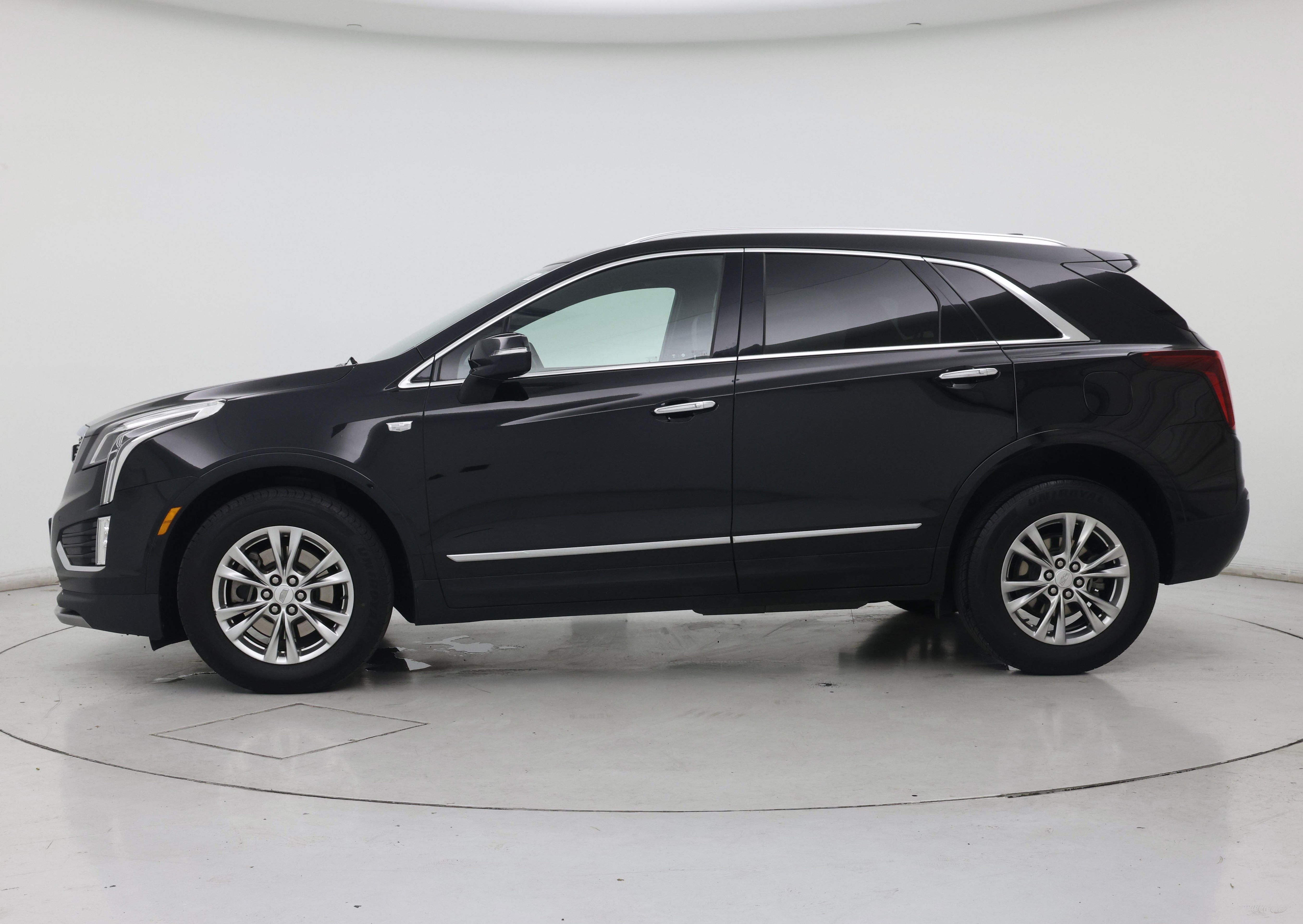 Thumbnail: 2020 Cadillac XT5 - 3