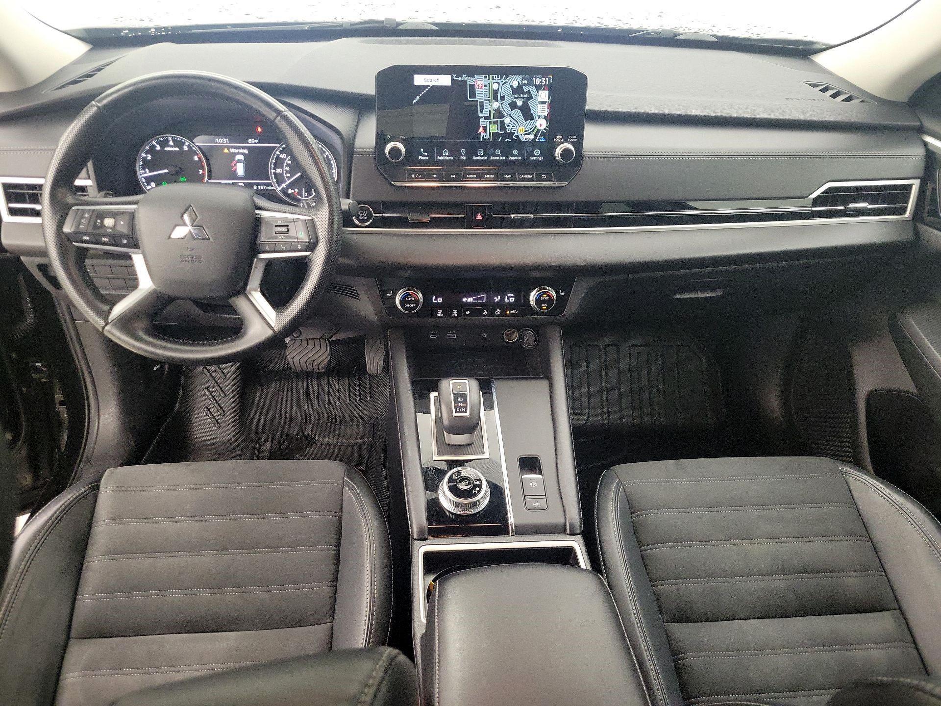 Thumbnail: 2022 Mitsubishi Outlander - 9