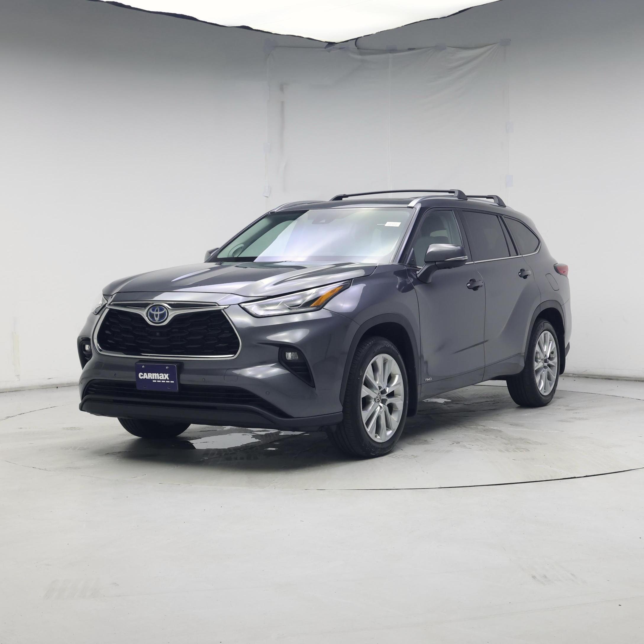 Thumbnail: 2023 Toyota Highlander - 4