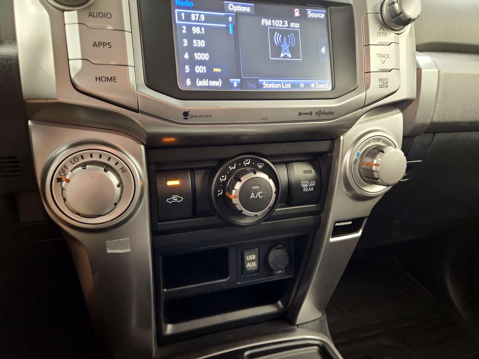 Thumbnail: 2018 Toyota 4Runner - 16