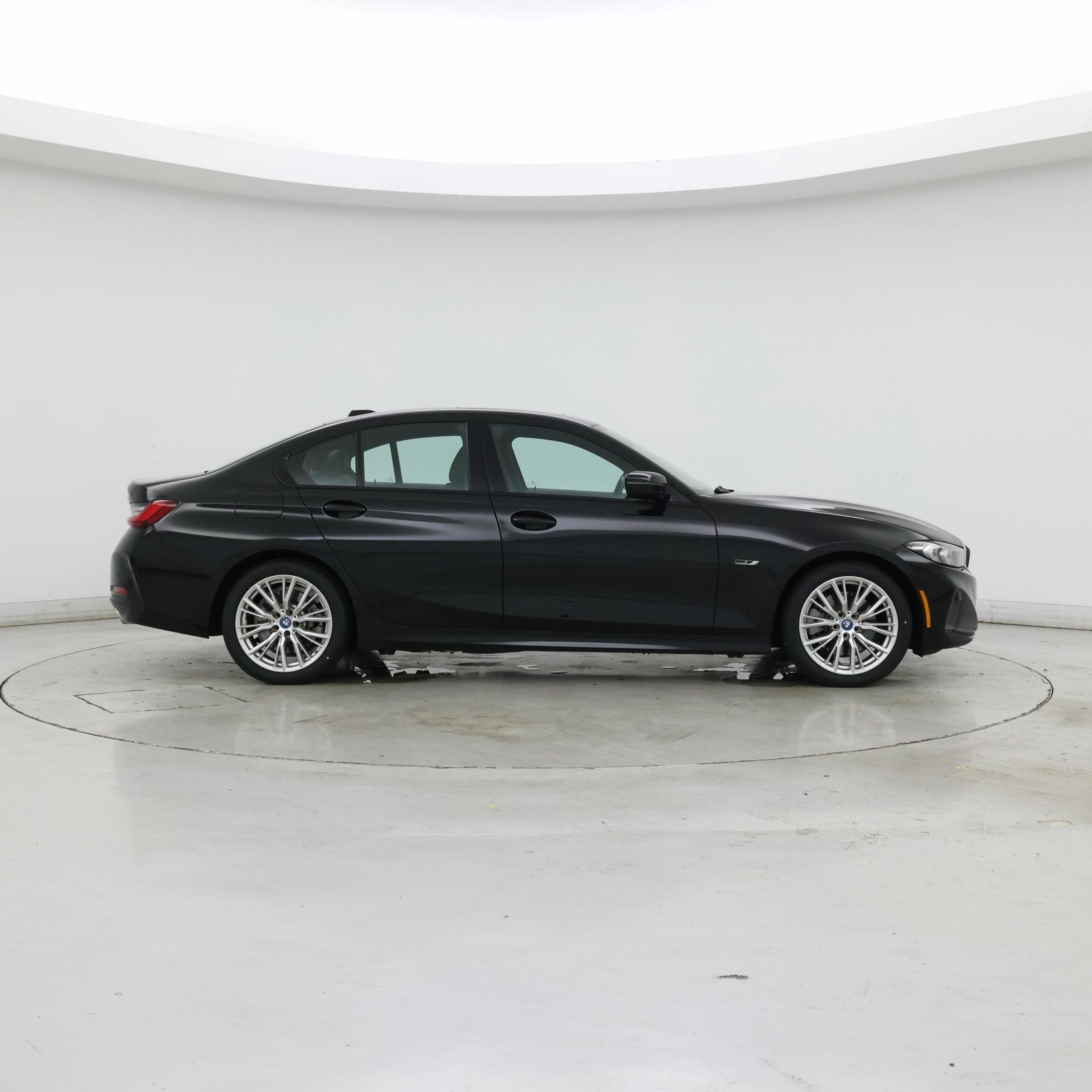 Thumbnail: 2023 BMW 3 Series - 7