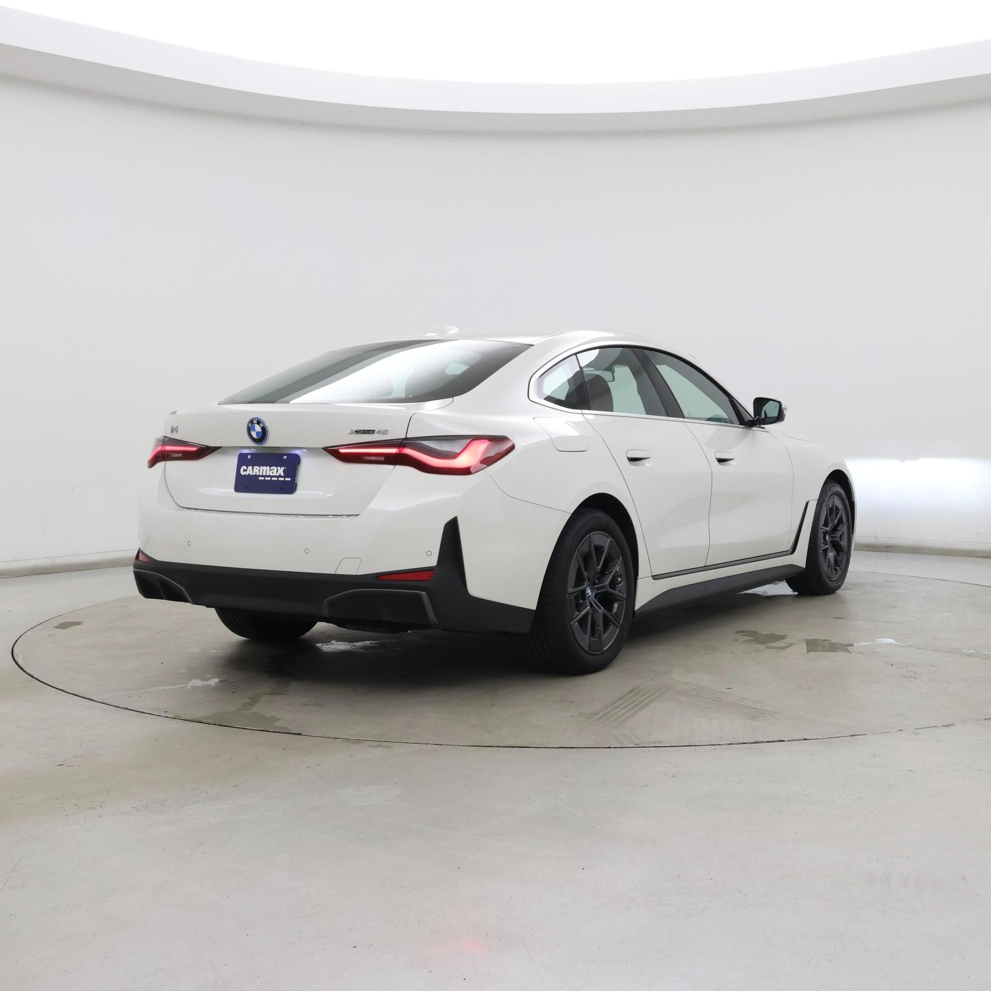 Thumbnail: 2024 BMW i4 - 8