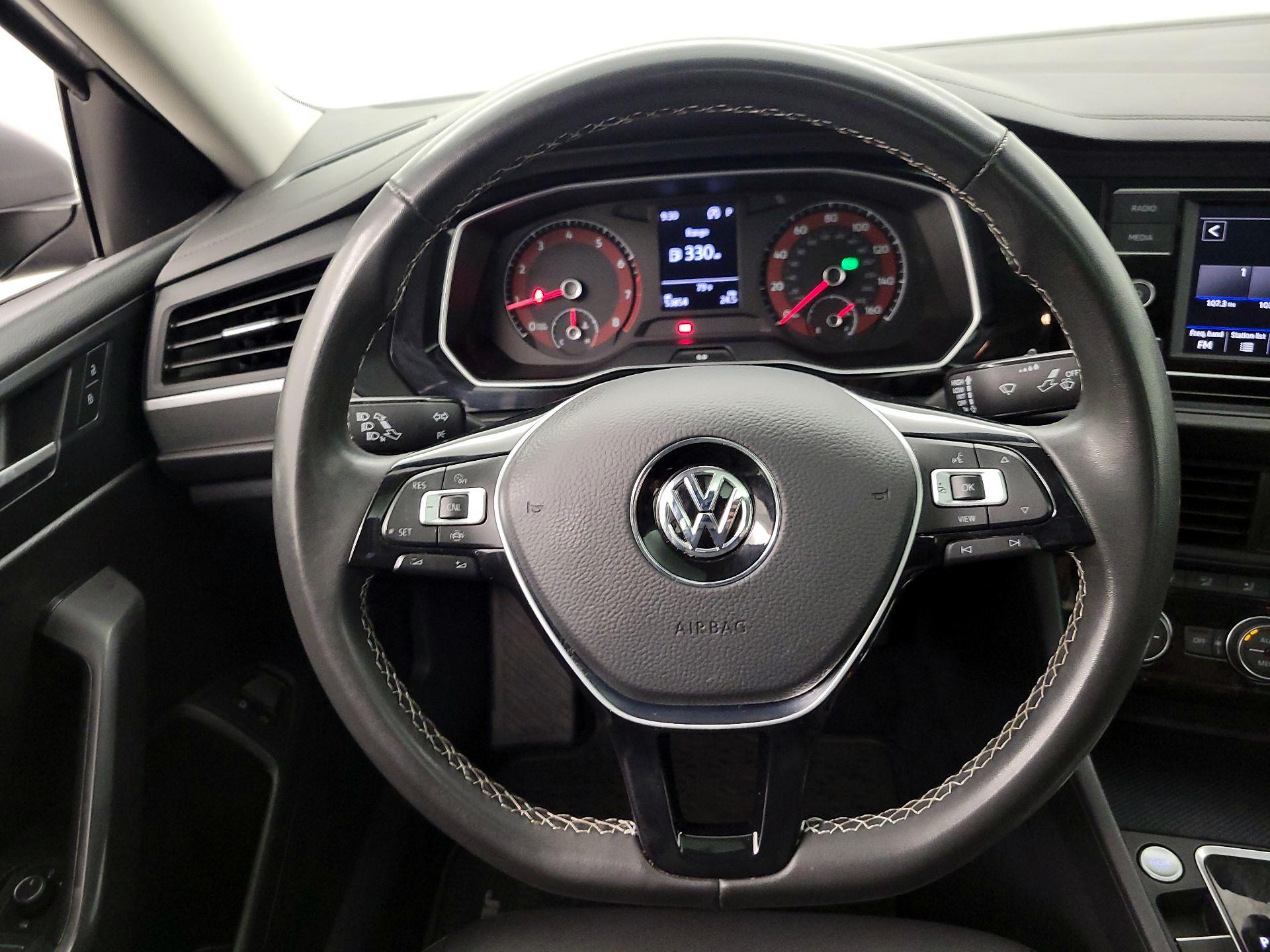 Thumbnail: 2021 Volkswagen Jetta - 10