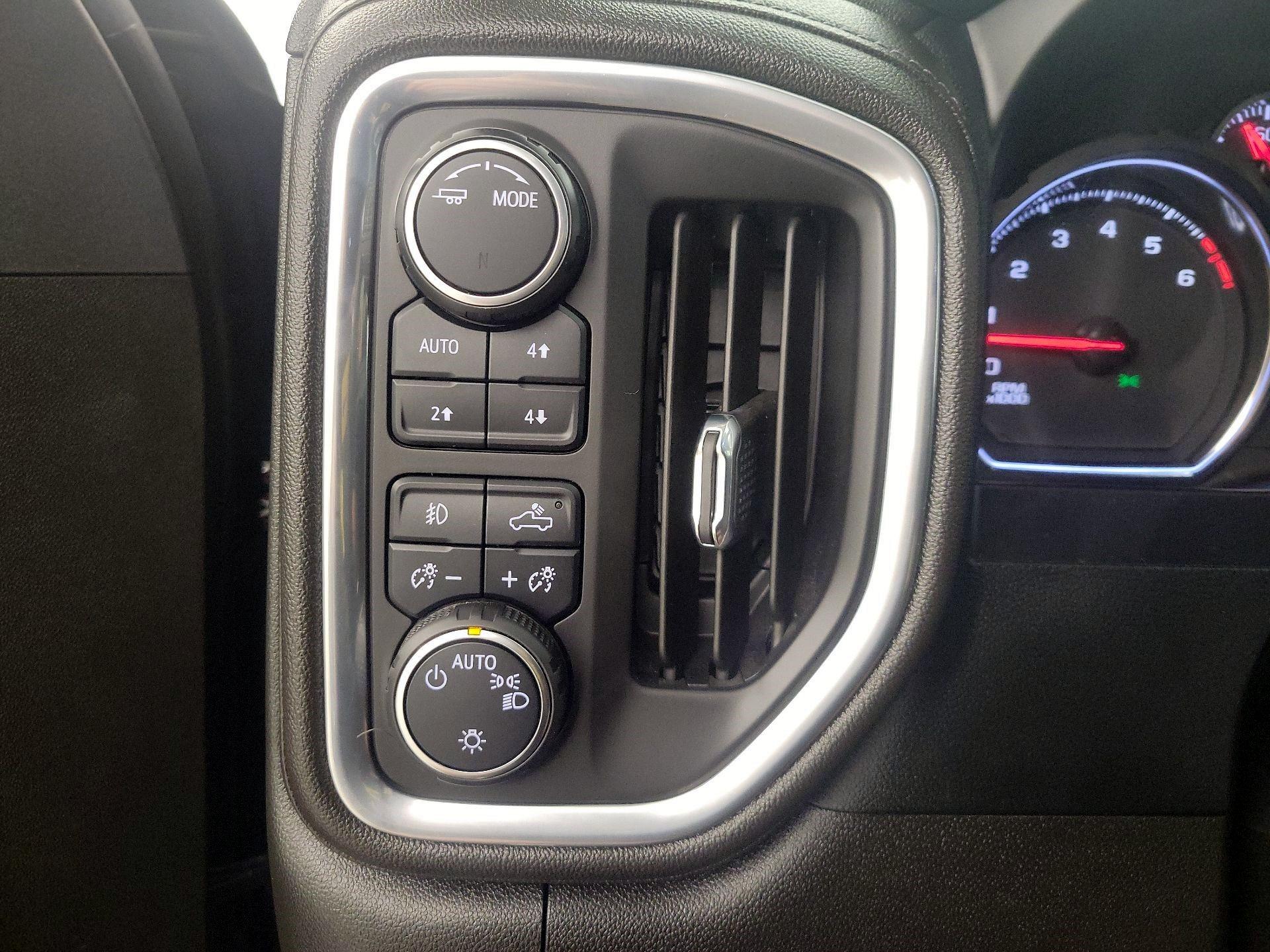 Thumbnail: 2022 Chevrolet Silverado 1500 - 13