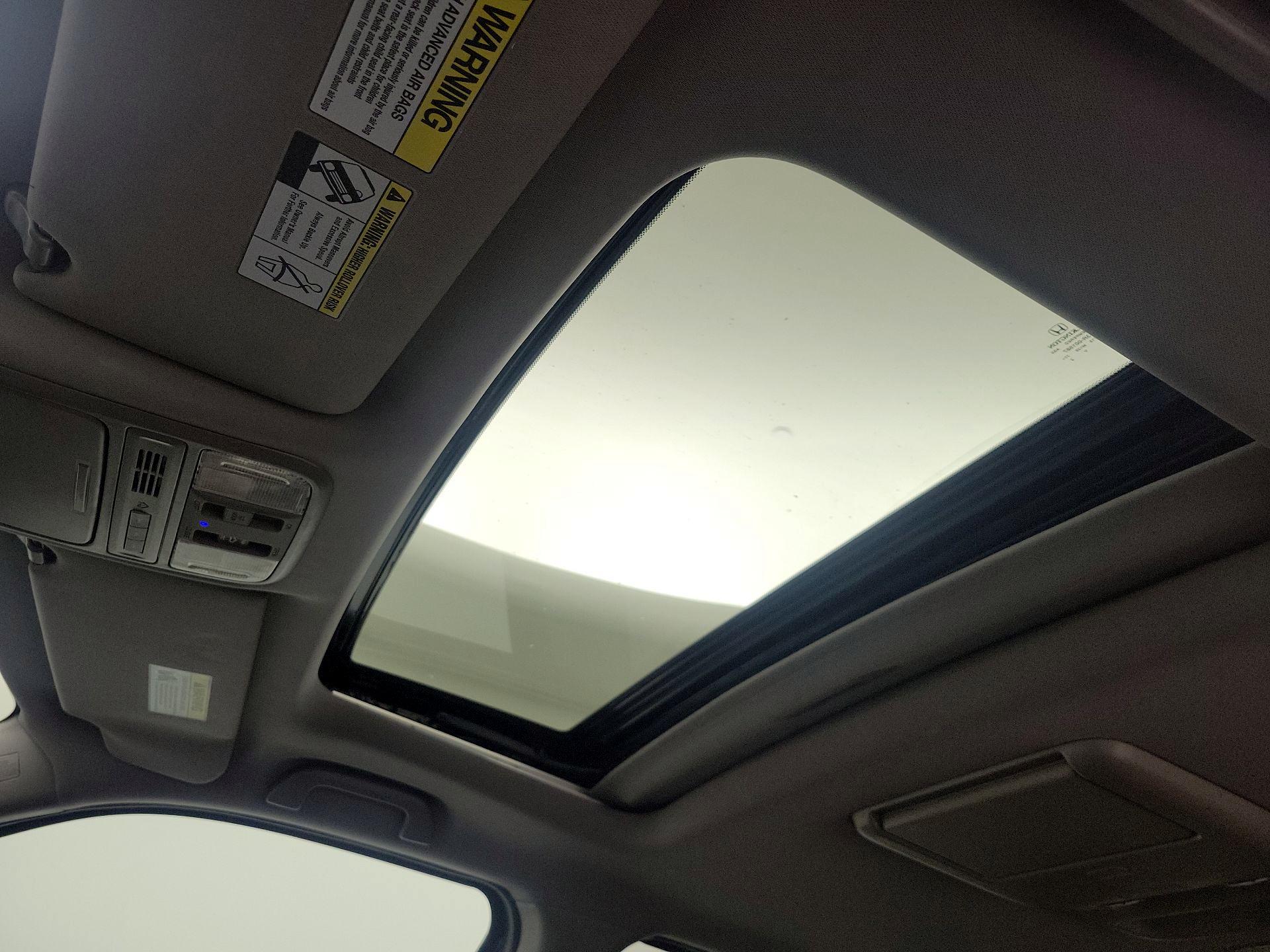 Thumbnail: 2015 Honda Pilot - 20
