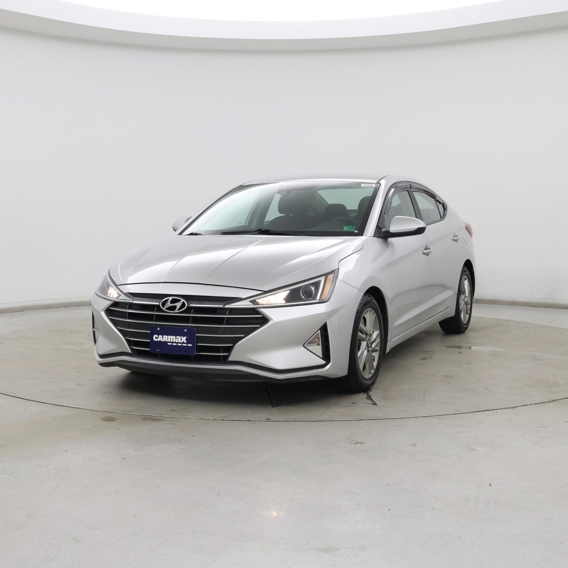 Thumbnail: 2019 Hyundai Elantra - 4