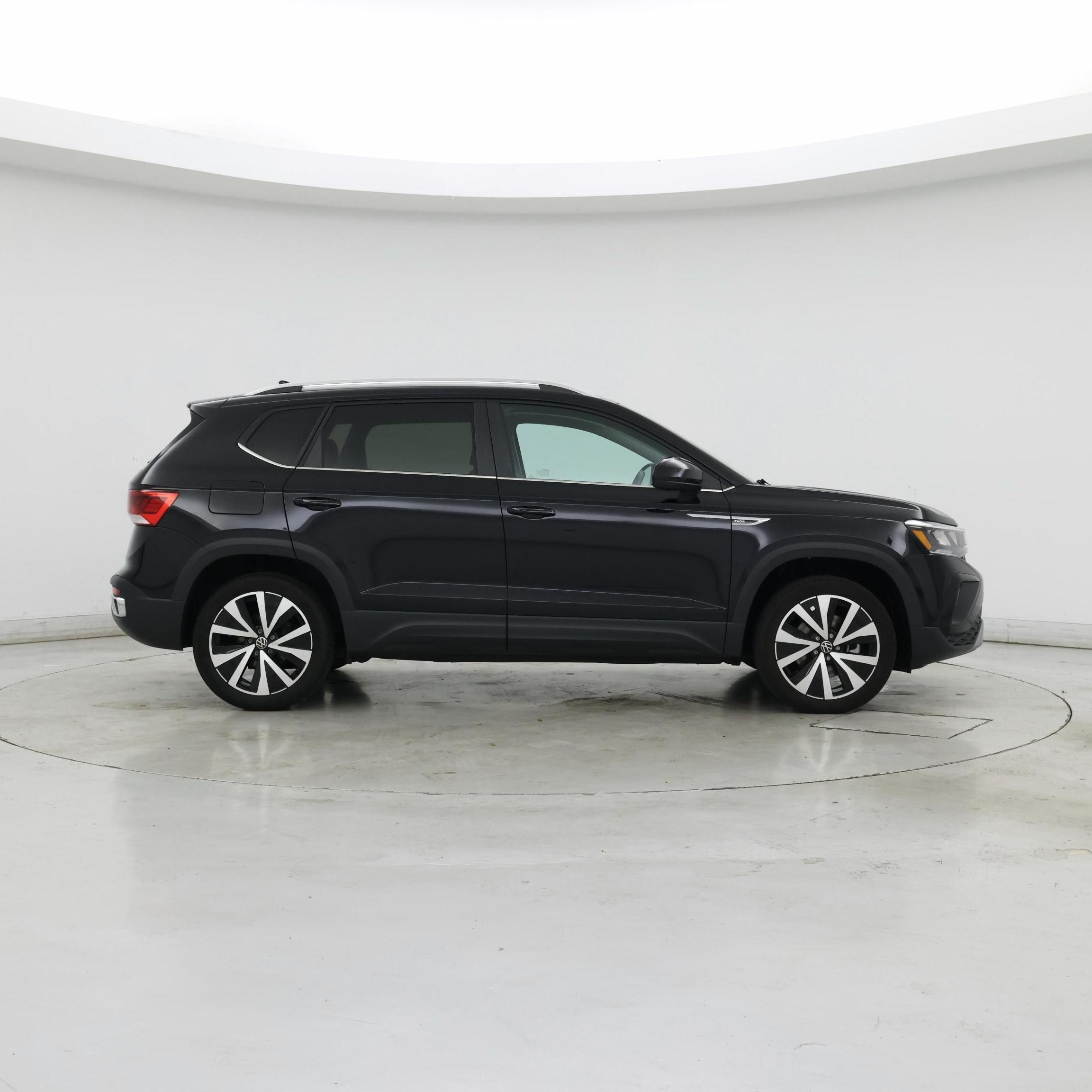 Thumbnail: 2024 Volkswagen Taos - 7