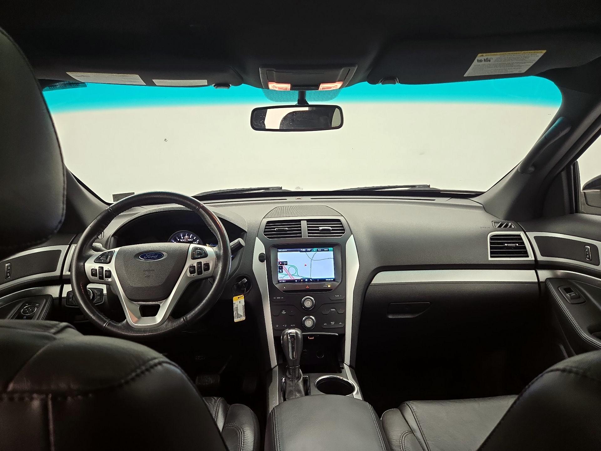 Thumbnail: 2014 Ford Explorer - 9