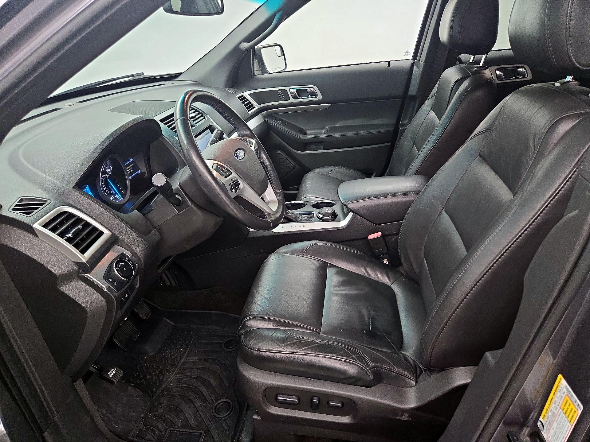 Thumbnail: 2014 Ford Explorer - 11