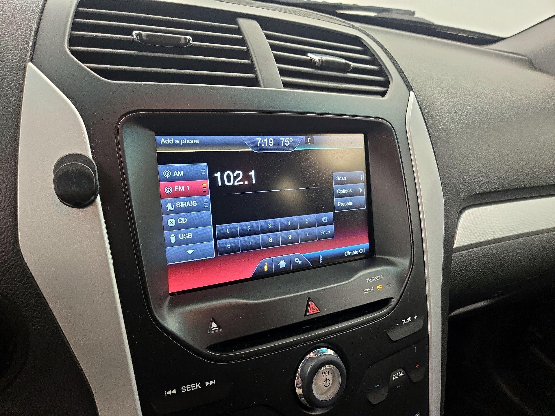 Thumbnail: 2014 Ford Explorer - 16