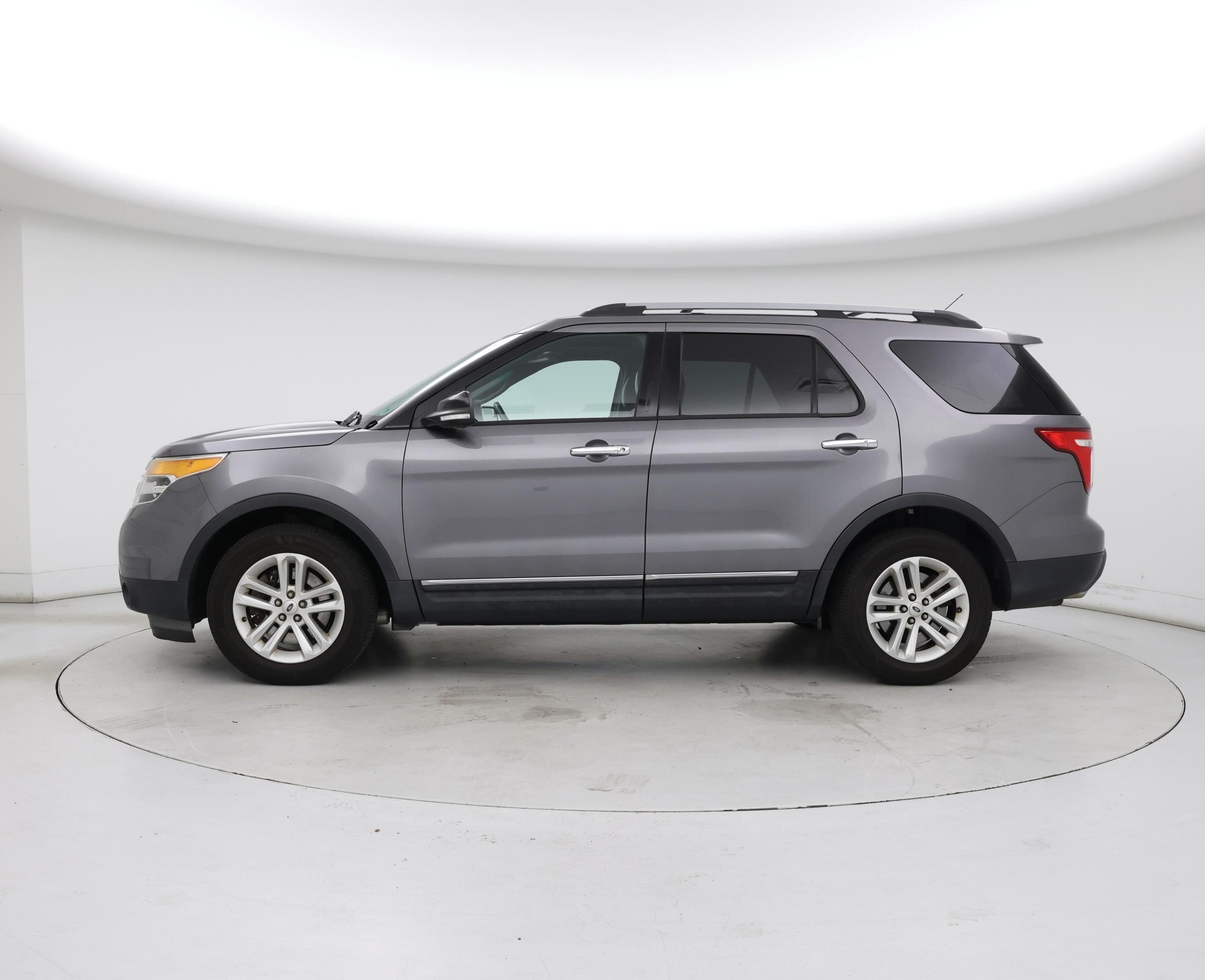 Thumbnail: 2014 Ford Explorer - 3