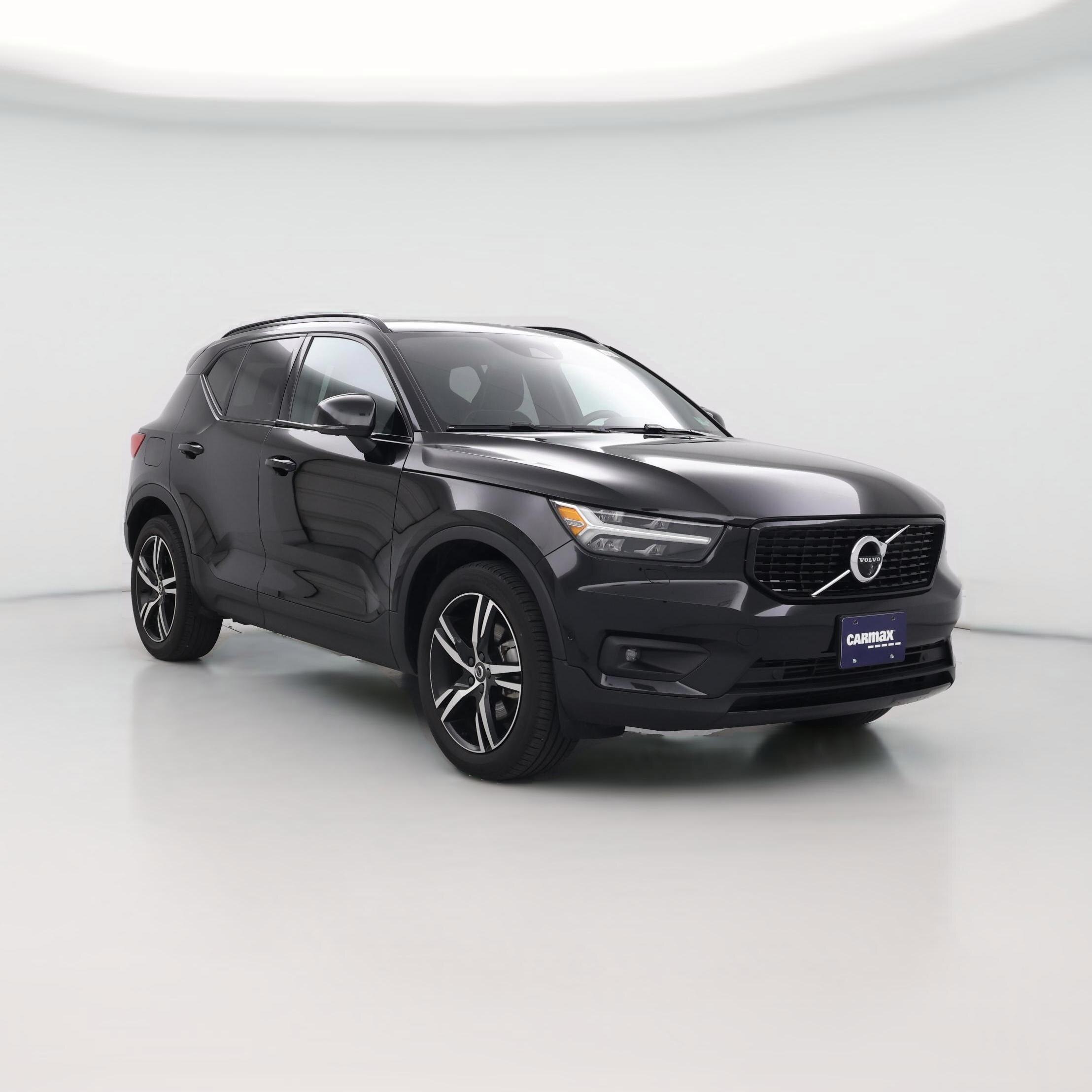 Thumbnail: 2022 Volvo XC40 - 1