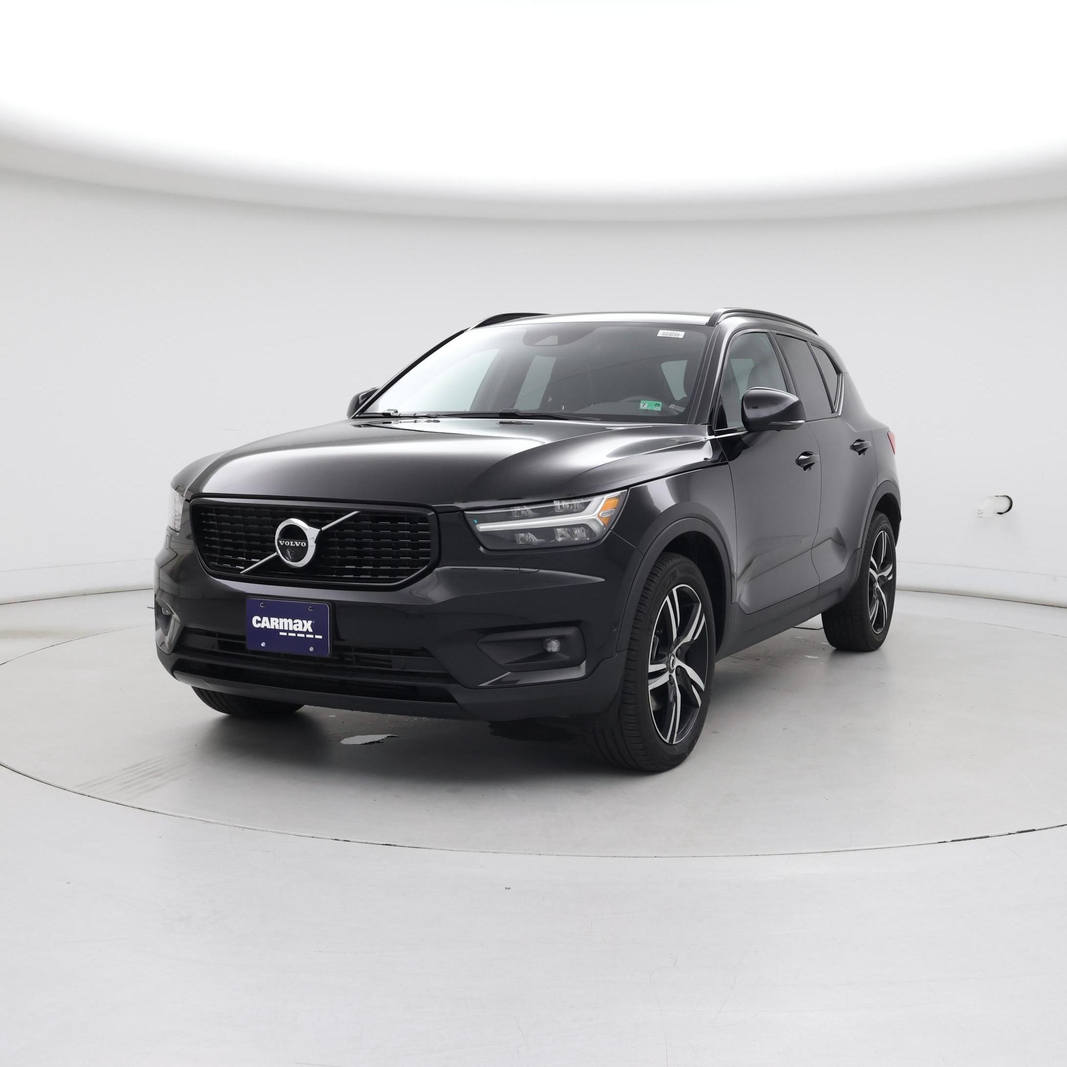 Thumbnail: 2022 Volvo XC40 - 4