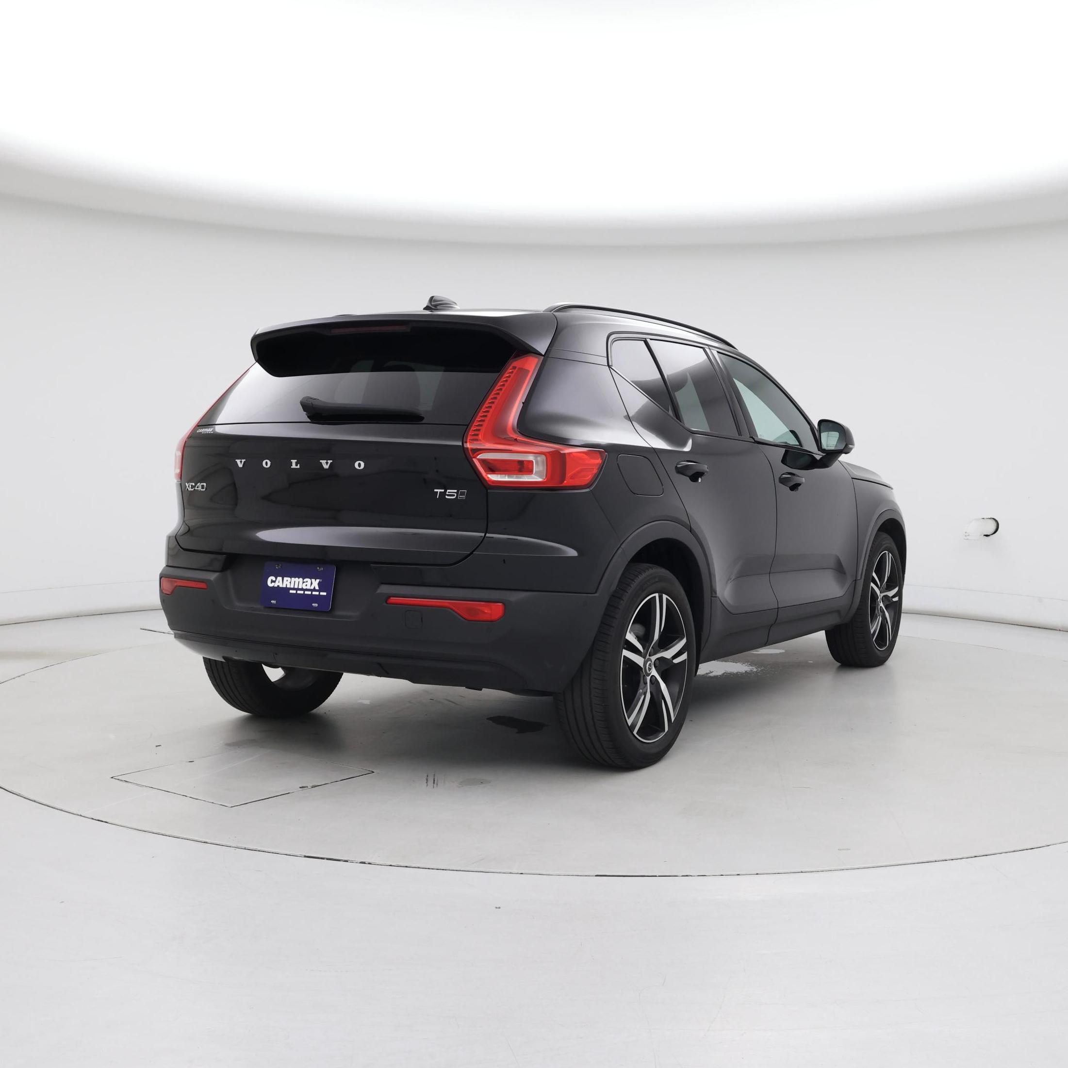 Thumbnail: 2022 Volvo XC40 - 8