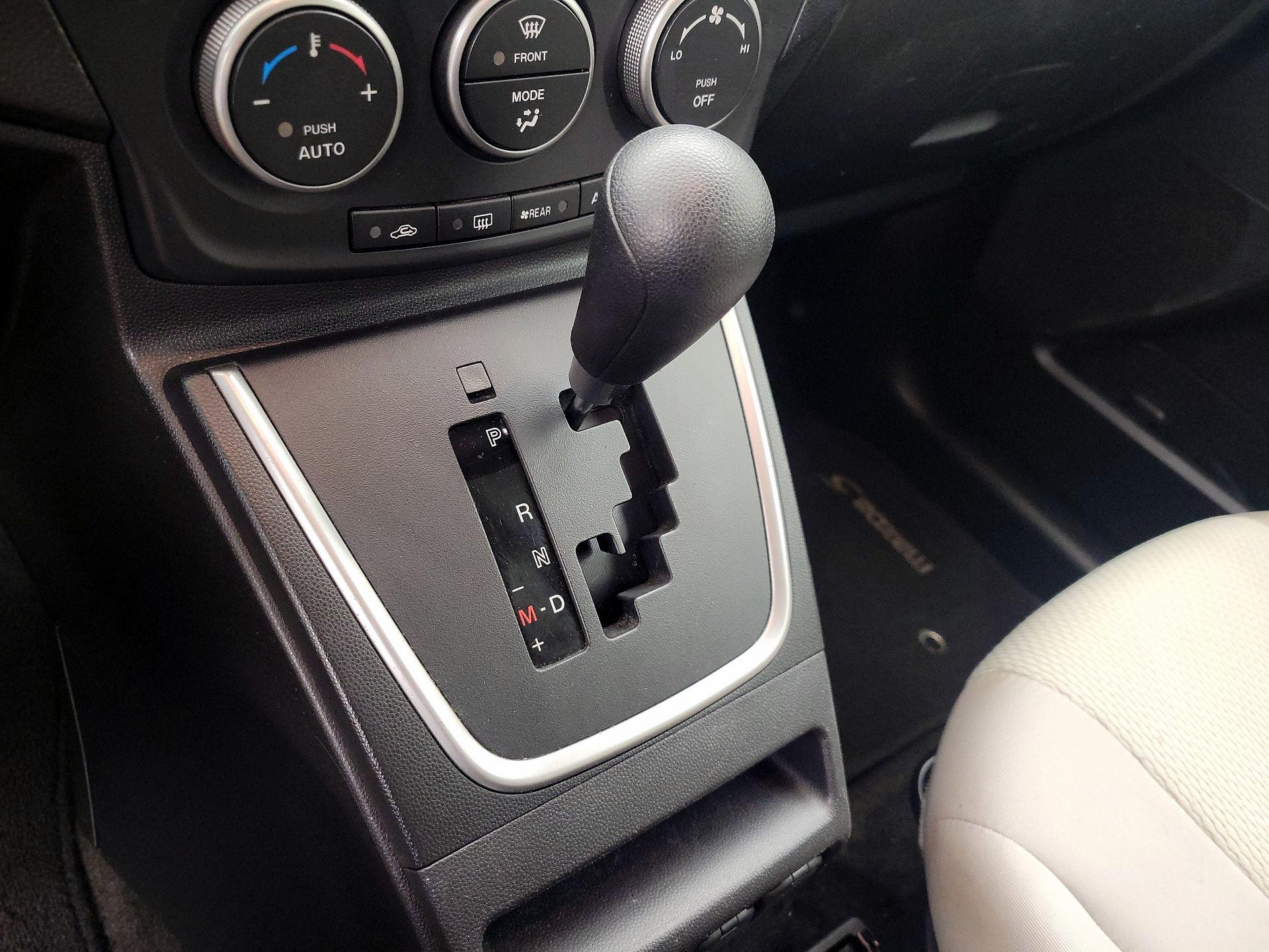 Thumbnail: 2015 Mazda Mazda5 - 16