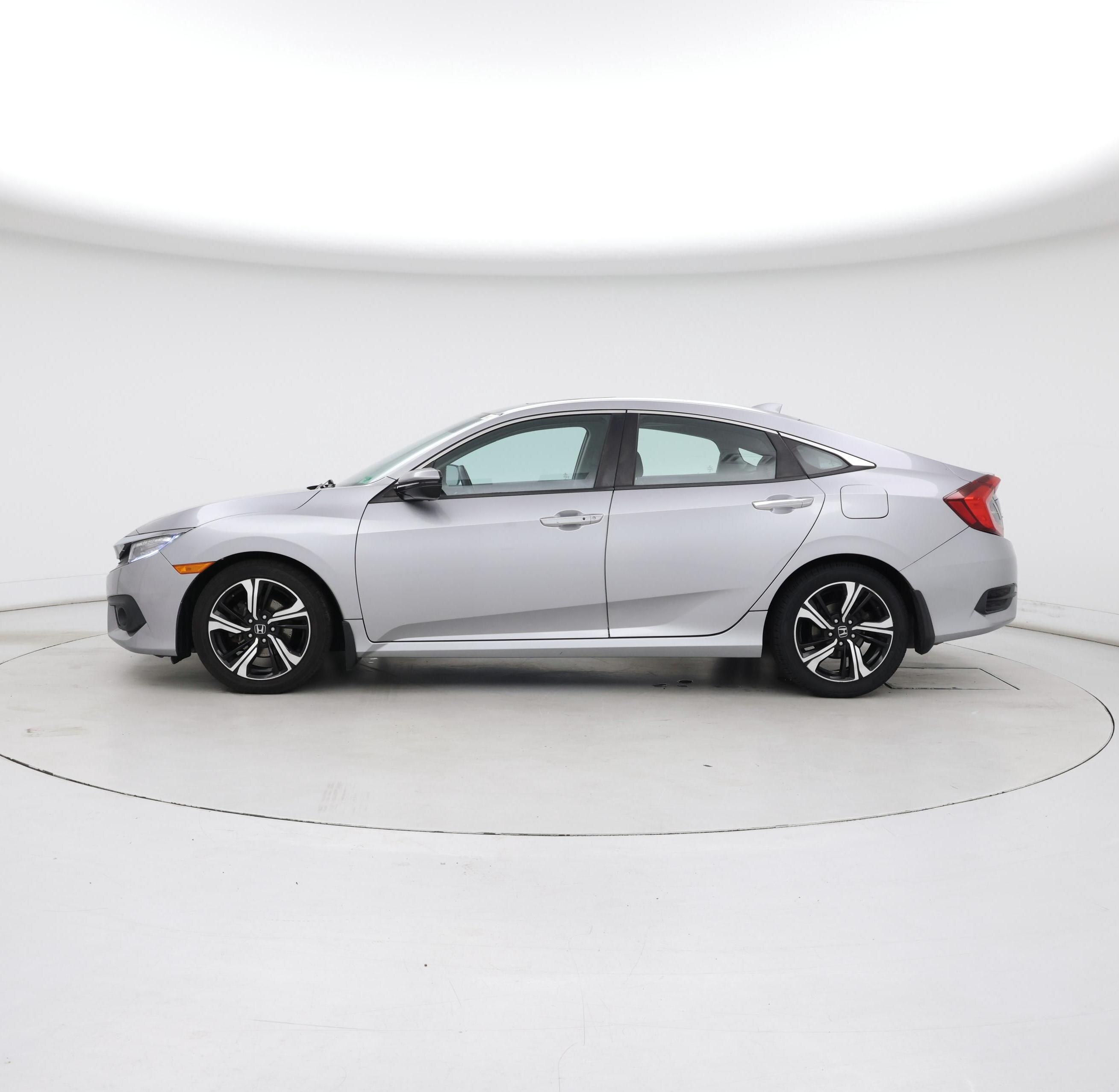 Thumbnail: 2016 Honda Civic - 3