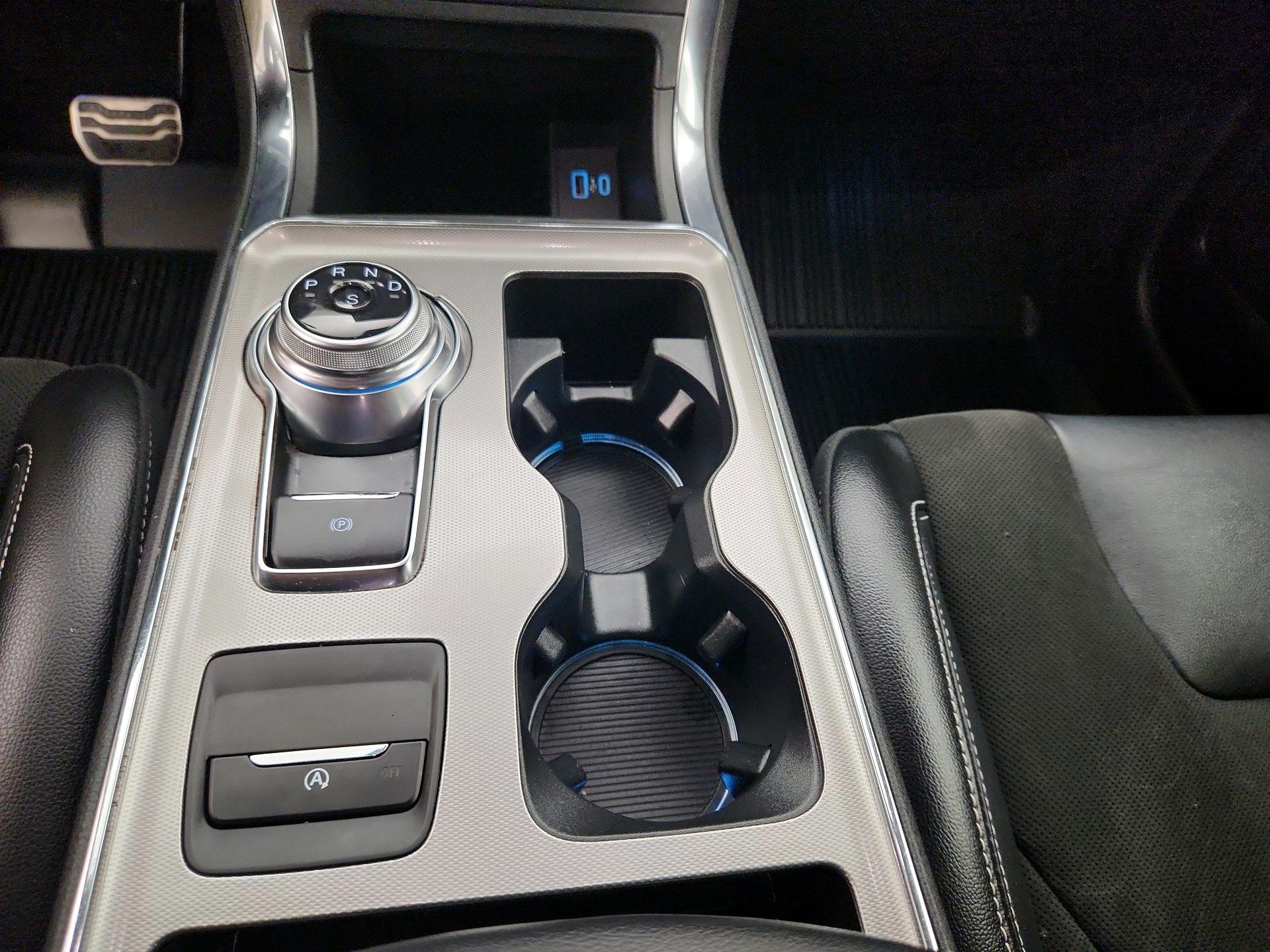 Thumbnail: 2022 Ford Edge - 18