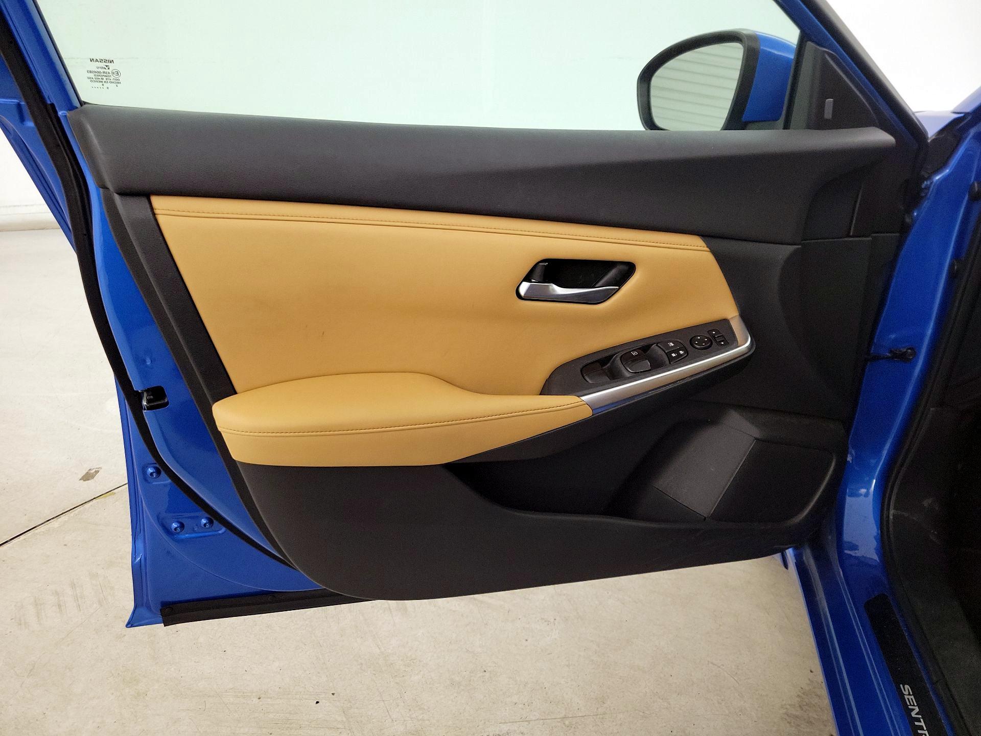 Thumbnail: 2020 Nissan Sentra - 12