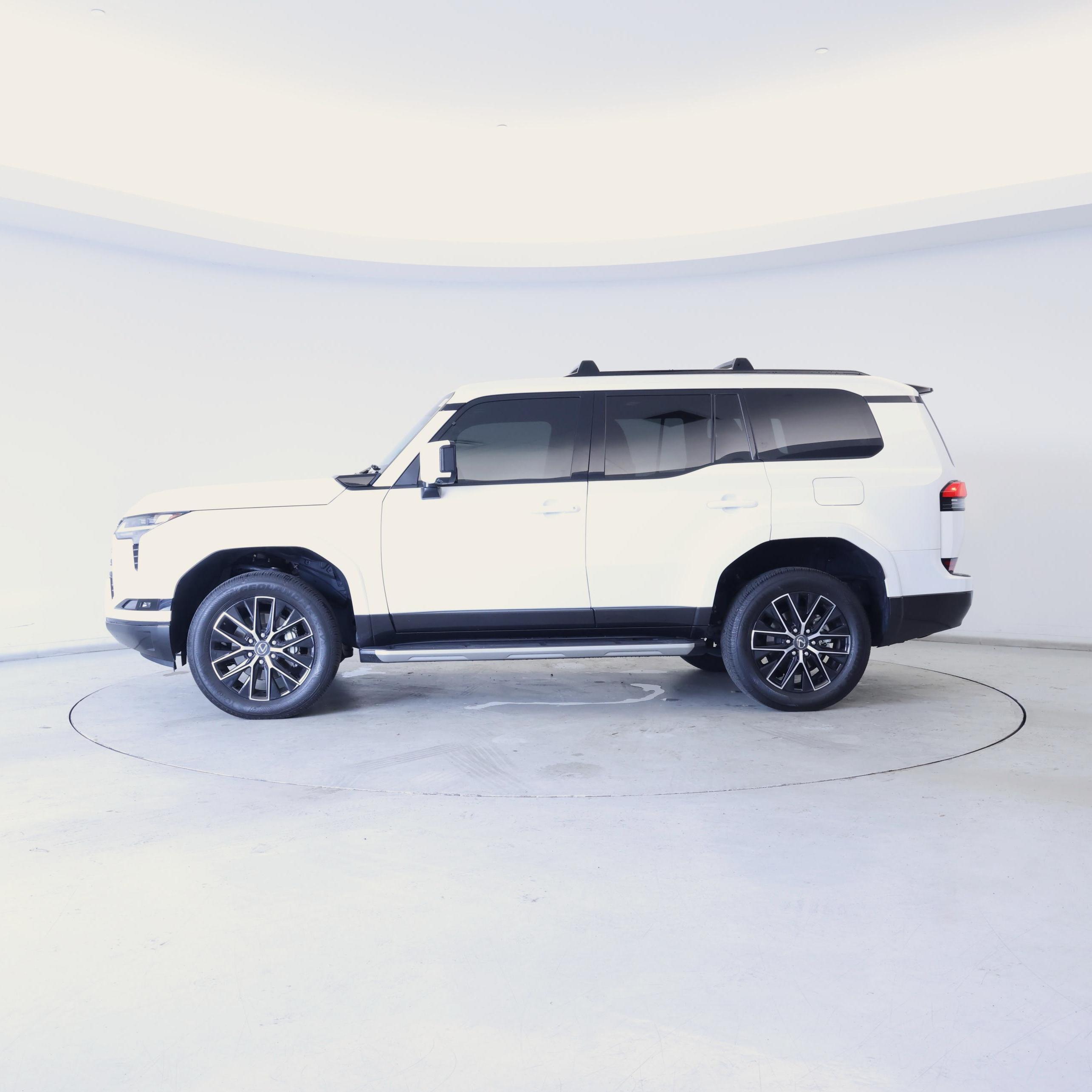 Thumbnail: 2024 Lexus GX - 3