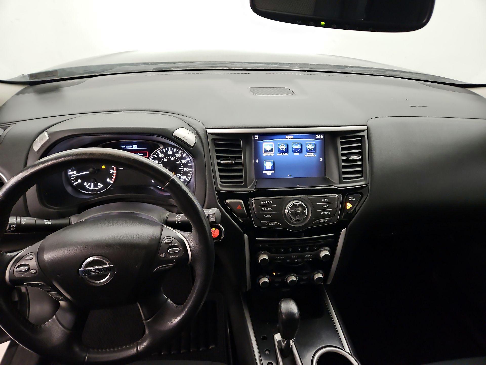 Thumbnail: 2019 Nissan Pathfinder - 9