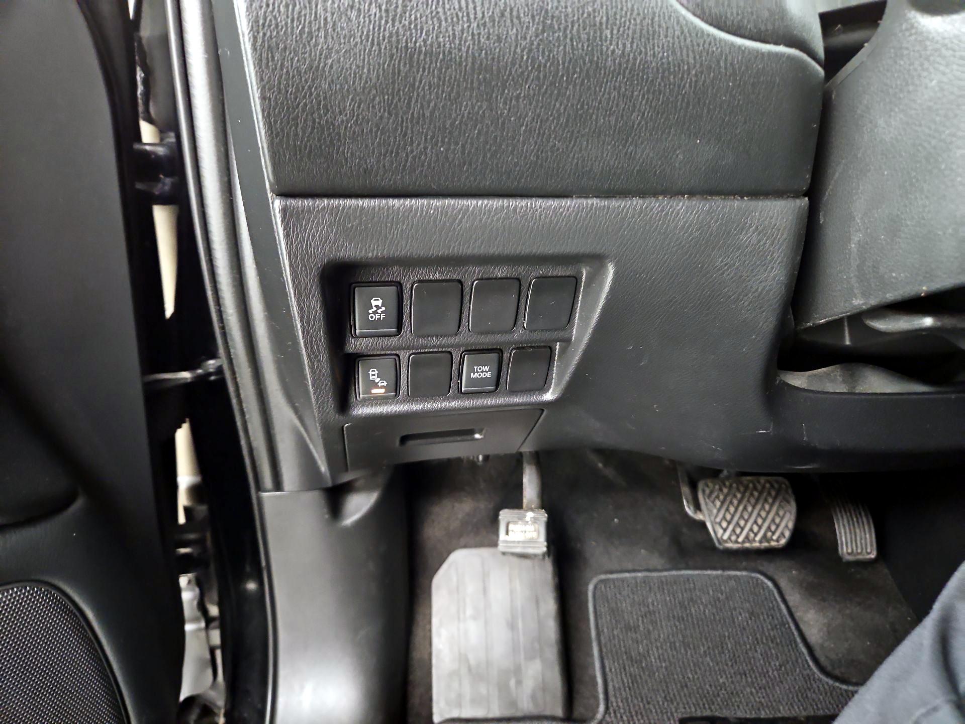 Thumbnail: 2019 Nissan Pathfinder - 13